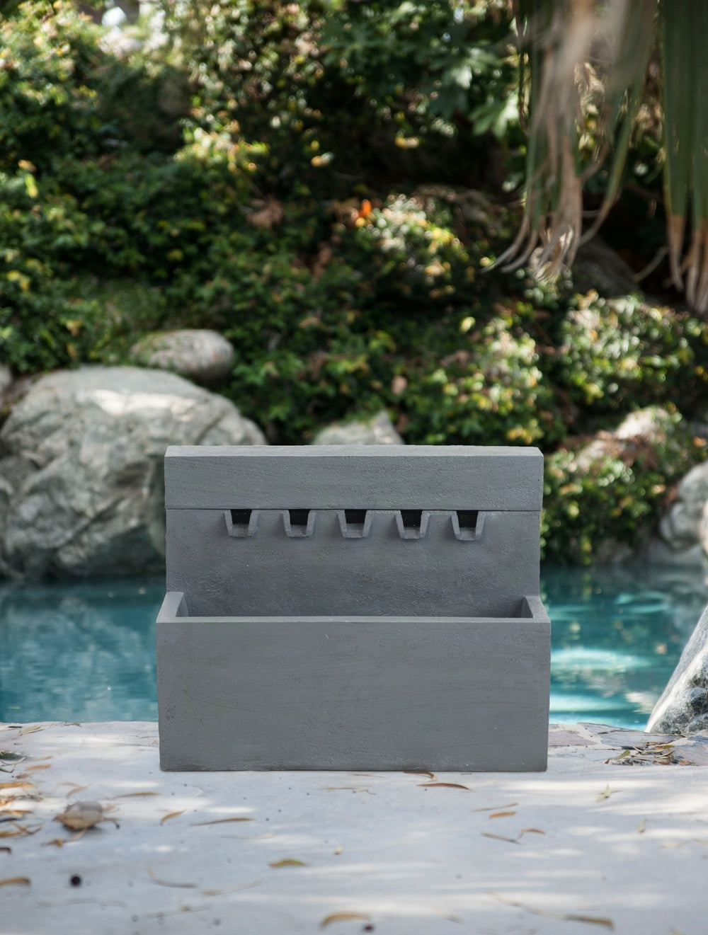 11.8X30.7X23.6" Decorative Gray Fountain With Rectangle Design, With Light And Pump, For Indoor And Outdoor Gray Garden & Outdoor Contemporary,Industrial,Minimalist,Modern Polyresin