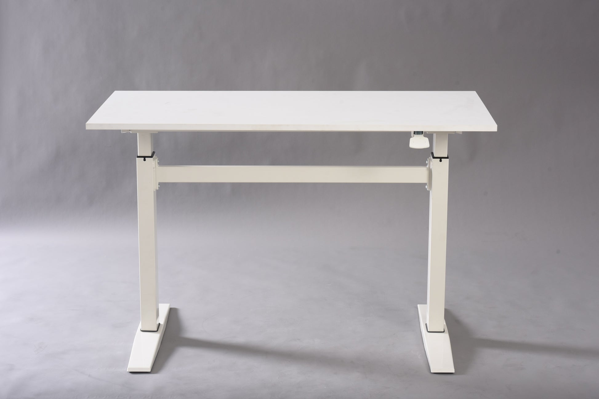 47" Tech Desk Standing And Adjustable Desk In White White Casters Or Wheels Office Rectangular White Height Adjustable & Standing Desks Contemporary,Modern,Transitional Manual Freestanding Rectangular Desk Powder Coated Melamine Mdf Metal H Shape