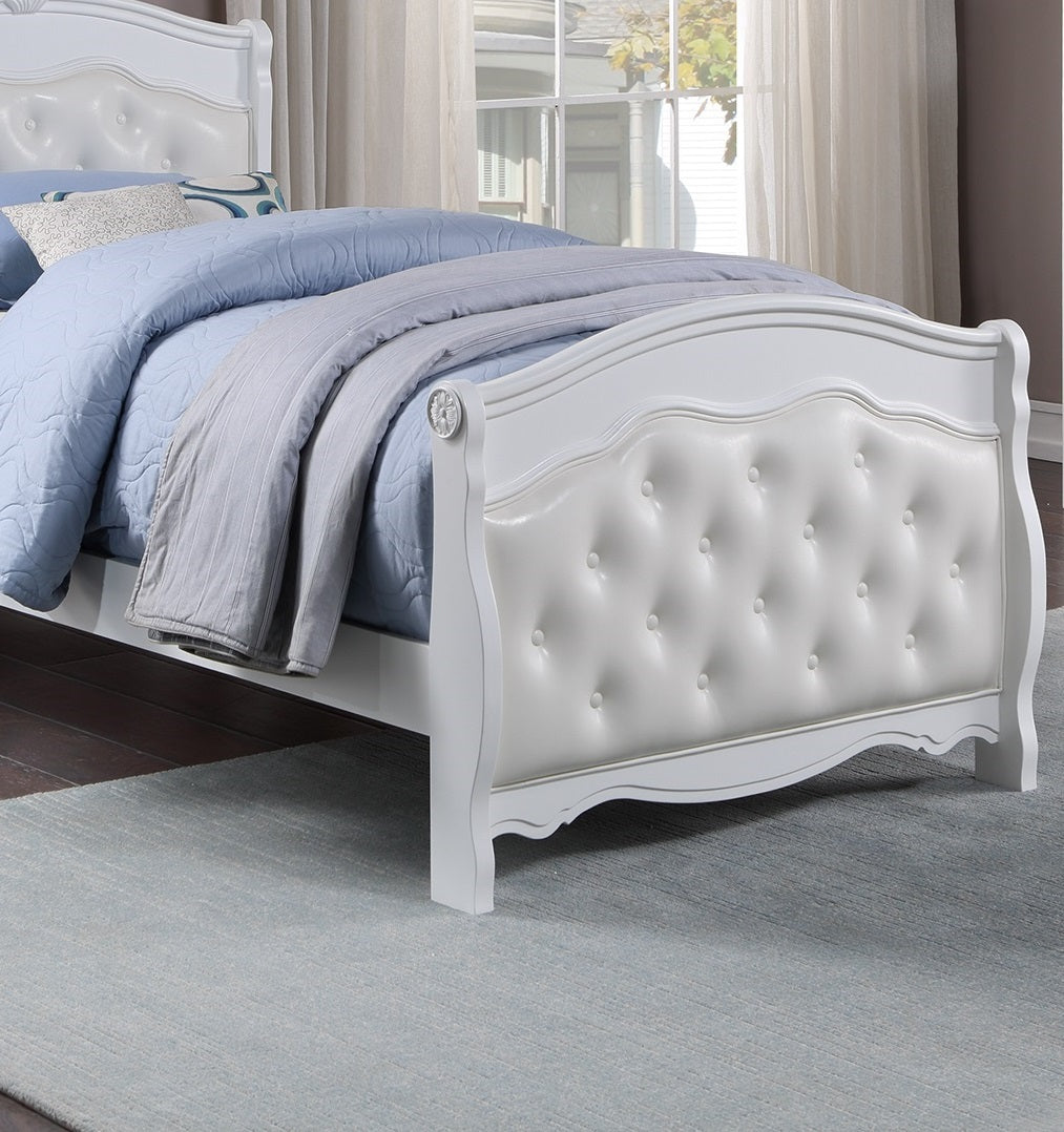 White Twin Size Bed Youth Bedroom Furniture White Faux Leather Headboard Footboard Plywood 1Pc Bedframe Box Spring Required Twin White Wood Bedroom Classic,Traditional Pine Bed Frame Faux Leather Plywood