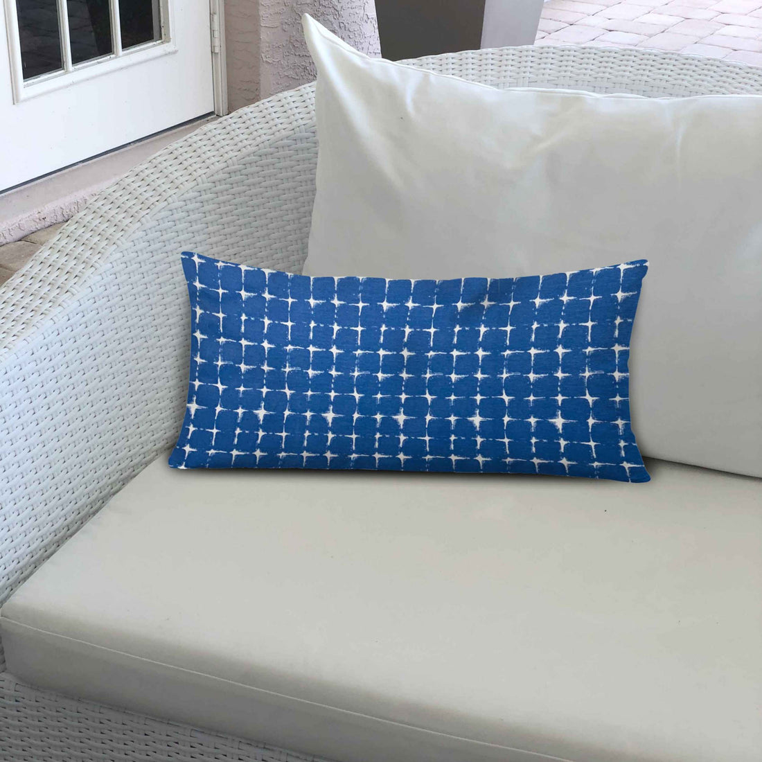 Flashitte Indoor Outdoor Soft Royal Pillow, Envelope Cover With Insert, 12X12 Multicolor Polyester