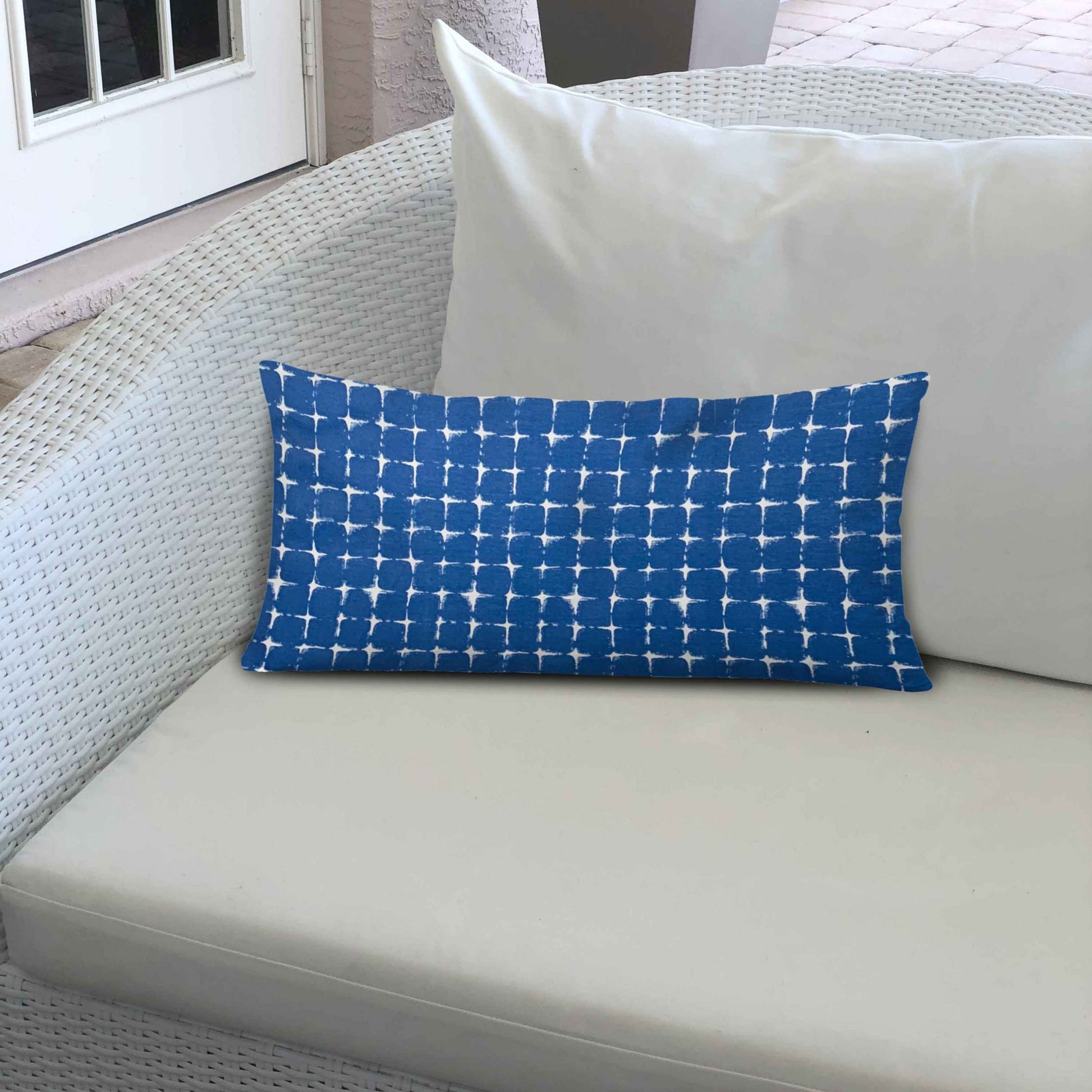 Flashitte Indoor Outdoor Soft Royal Pillow, Sewn Closed, 17X17 Multicolor Polyester