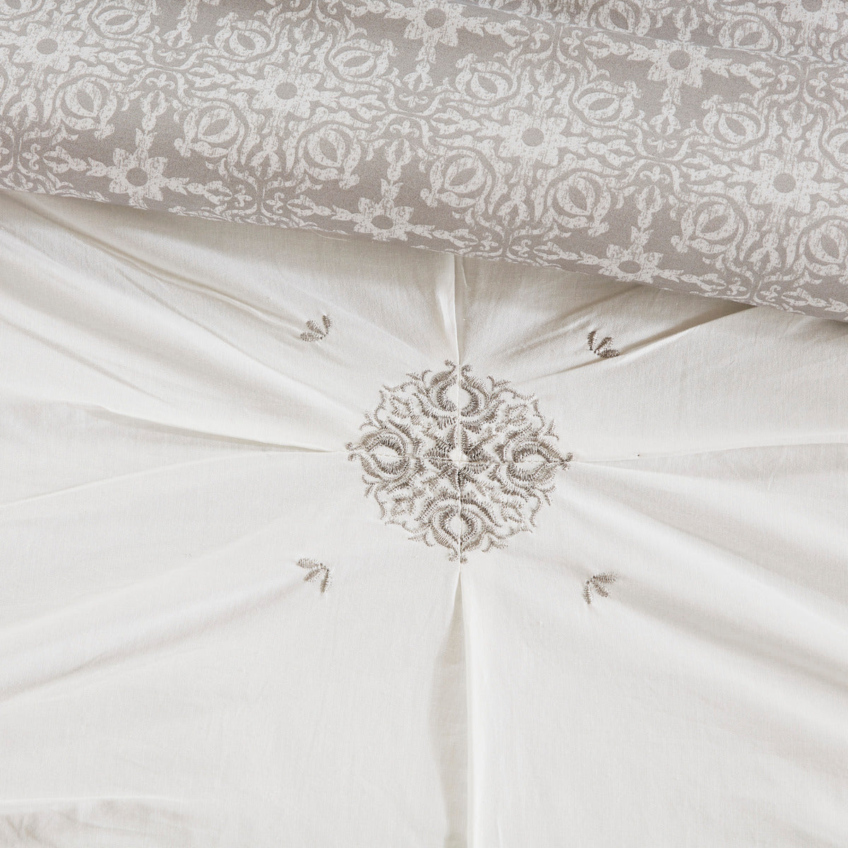 6 Piece Embroidered Cotton Reversible Comforter Set Ivory Full Queen Full Ivory Polyester