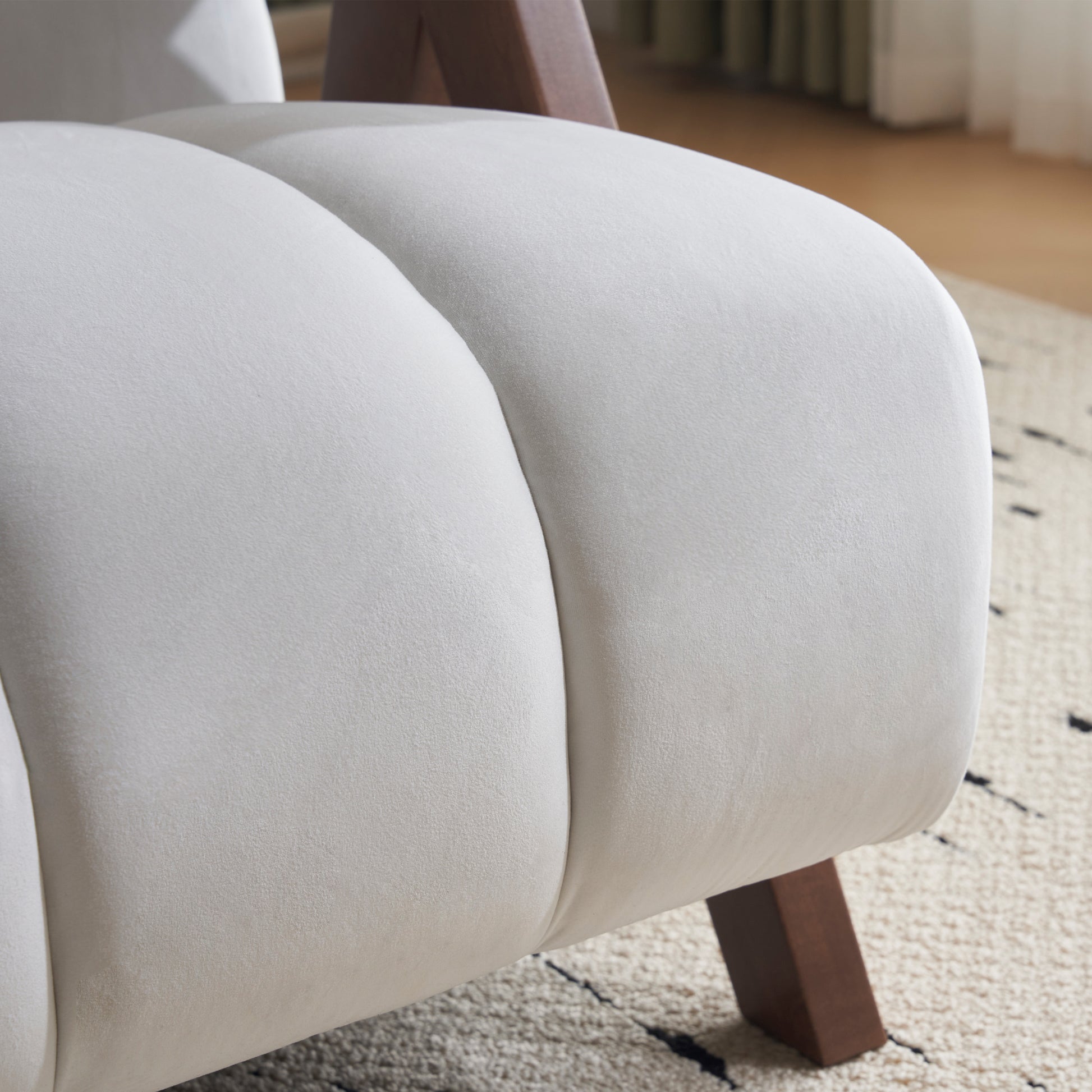 Mid Century Modern Accent Chair With Solid Wood Frame, Upholstered Living Room Chairs With Thick Cushion, Comfy Tufted Arm Chair For Bedroom, Living Room, Velvet, Ivory Ivory White Velvet