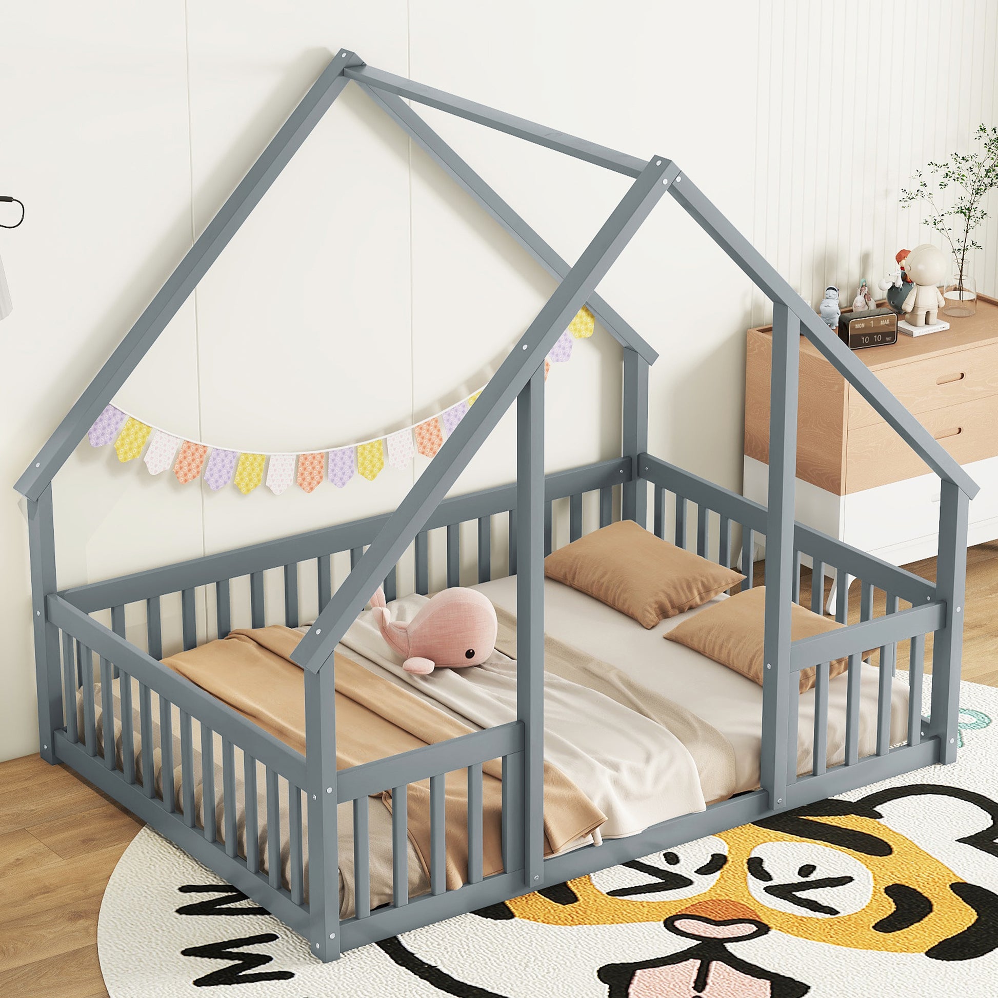 Full Wood House Shaped Floor Bed With Fence, Guardrails,Grey Full Grey American Design Pine