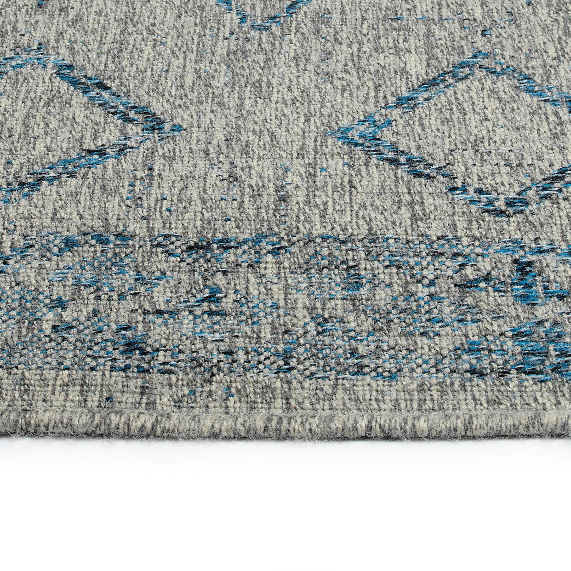 Modern, Transitional, Geometric, Southwestern, Textured High Low Cut & Loop 5'3" X 7'6" Rectangle Area Rug Grey Polypropylene