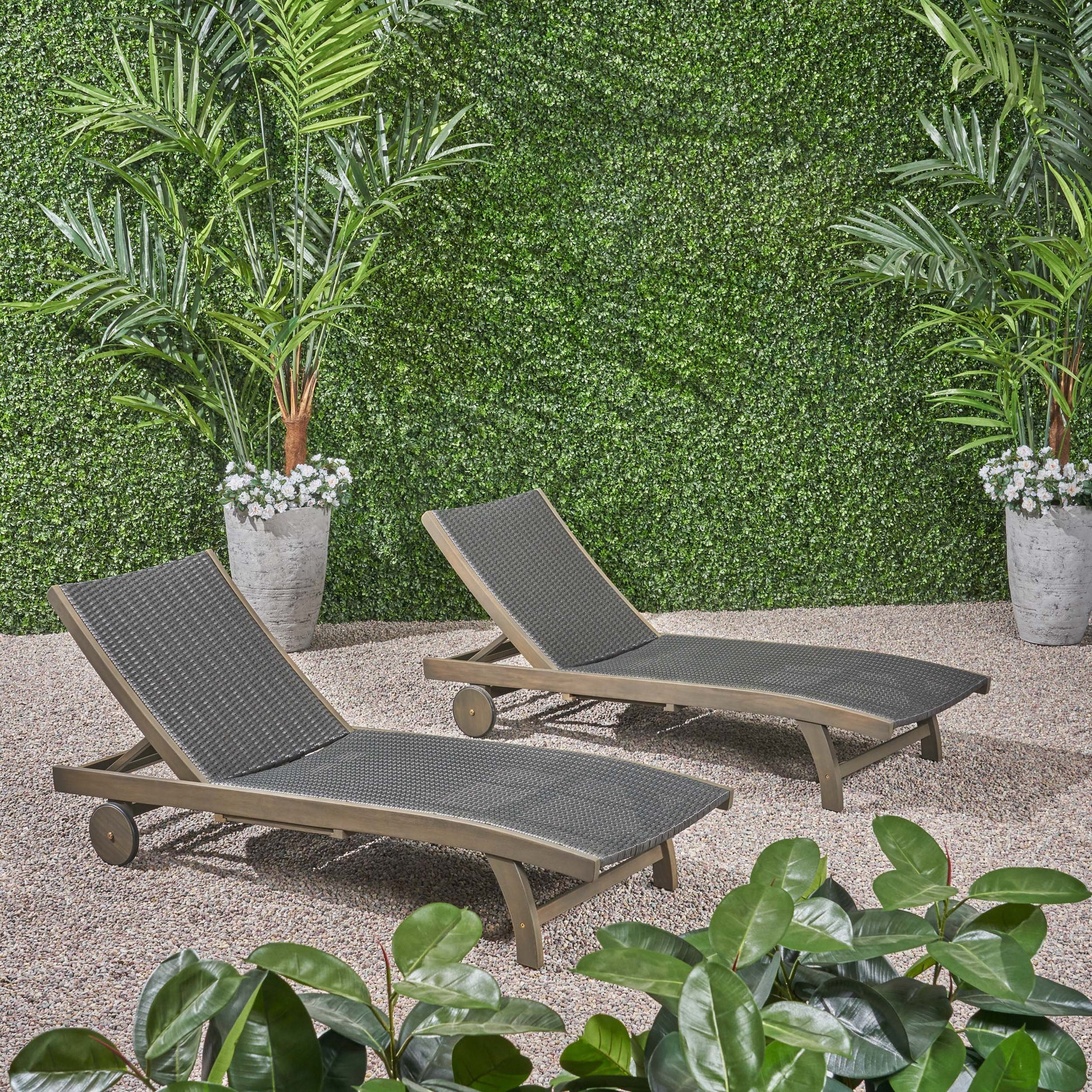 Banzai Chaise Lounge With Pull Out Tray Grey Acacia Wood