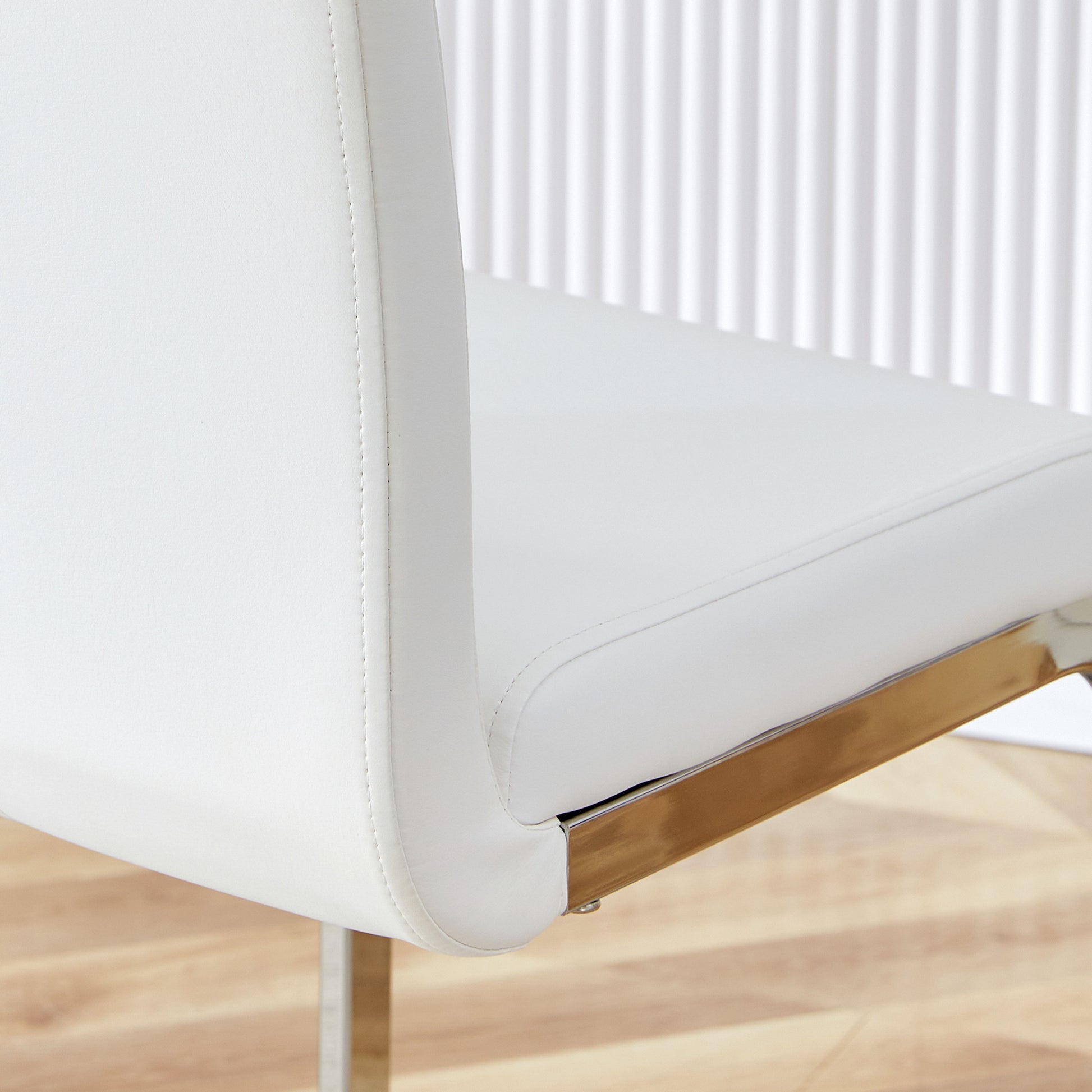 Table And Chair Set. A Rectangular Glass Dining Table With A 0.4 Inch Tempered Glass Tabletop And Mdf Board V Shaped Bracket, Paired With Chairs Consisting Of Pu Seat Cushions And Silver Metal Legs. White Black Seats 4 Tempered Glass