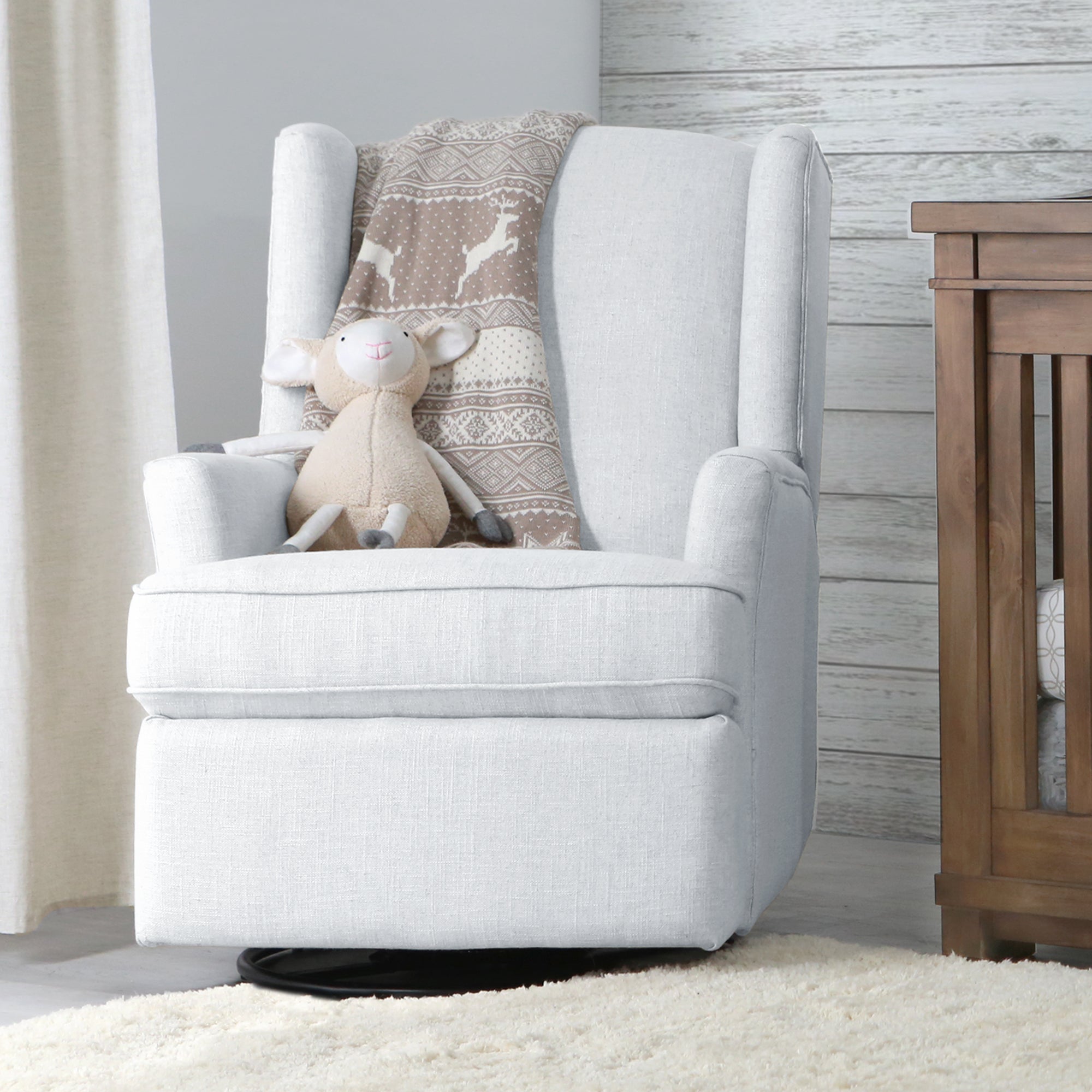 Hemingway Wingback Recliner In White White Fabric