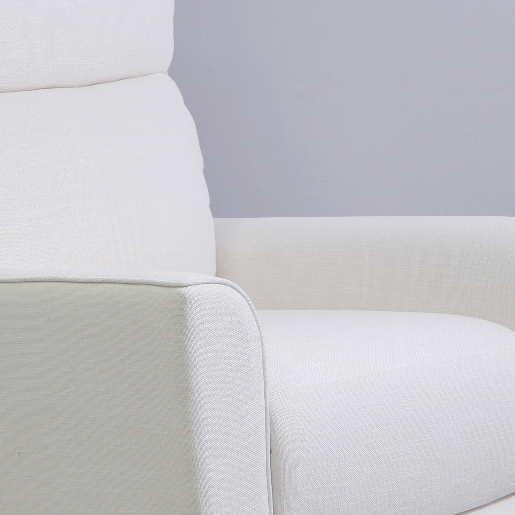 Soho Swivel Glider In White White Fabric