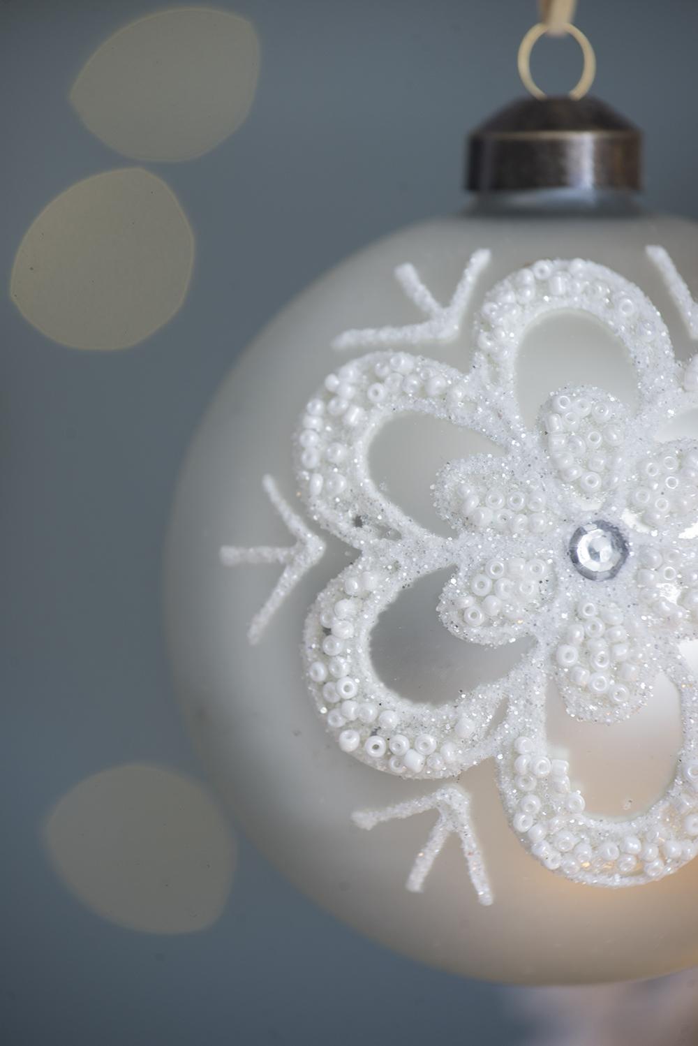 D3" Christmas Ball Ornaments, Glass Decorative Hanging Ball Christmas Tree Ornaments For Holiday Party Decorations, Set Of 12 White Glass