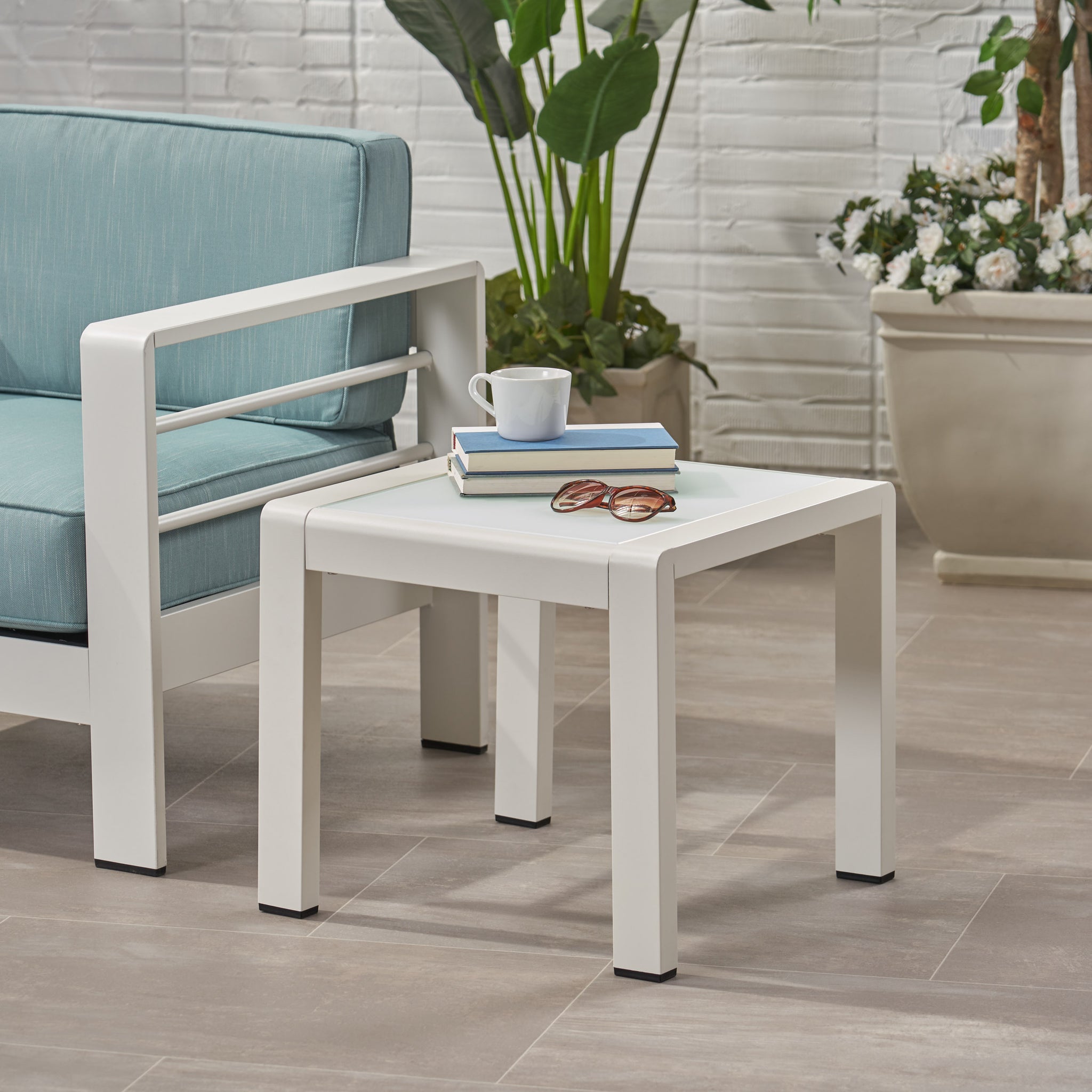 Cape Coral Side Table White Aluminium