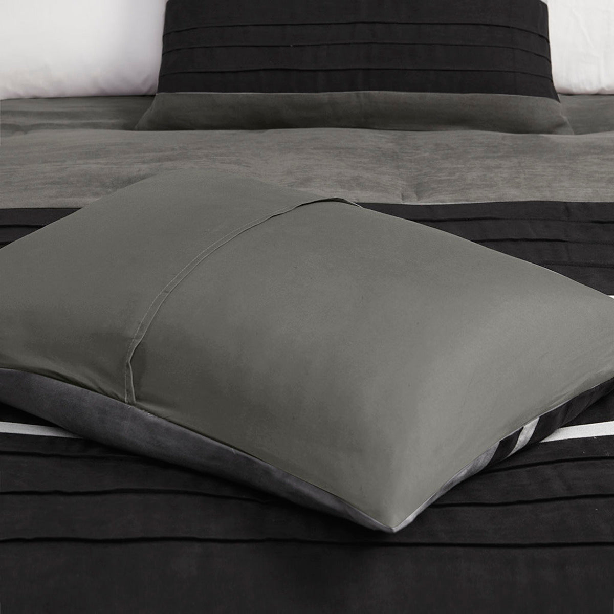 7 Pc Pieced Faux Suede Comforter Set Black Cal King California King Black Polyester