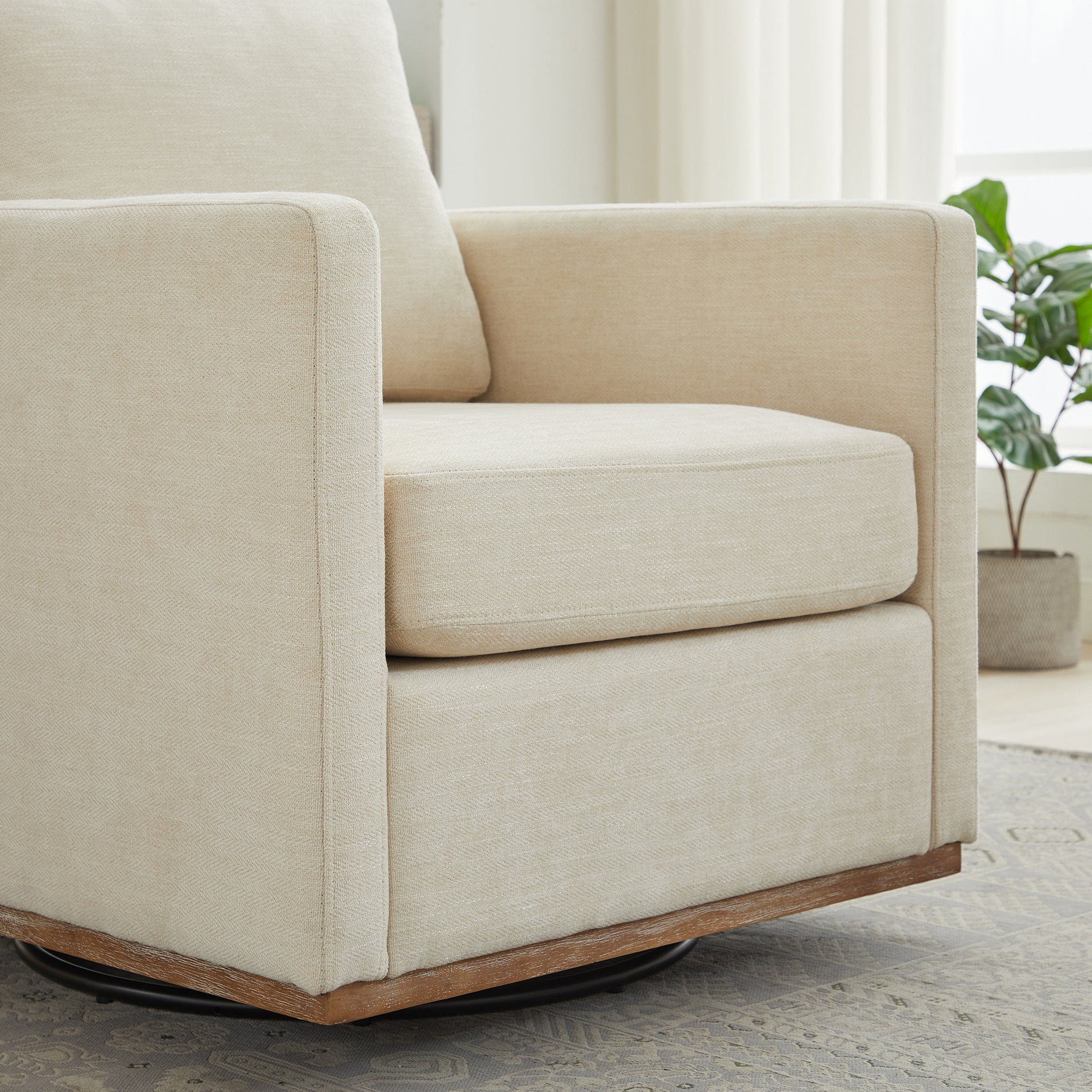 30.7"W Square Upholstered Swivel Accent Chair And Comfy Accent Single Sofa Chair, 360 Degree Club Chair, Lounge Armchair For Living Room Bedroom Apartment Nursery.Beige Beige Chenille