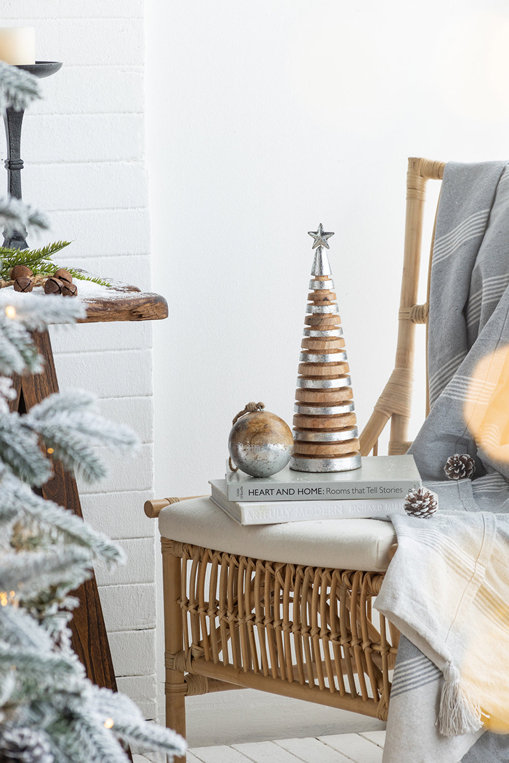 D4" Christmas Ball Ornaments, Wood Decorative Hanging Ball Christmas Tree Ornaments For Holiday Party Decorations, Set Of 4 Brown Wood