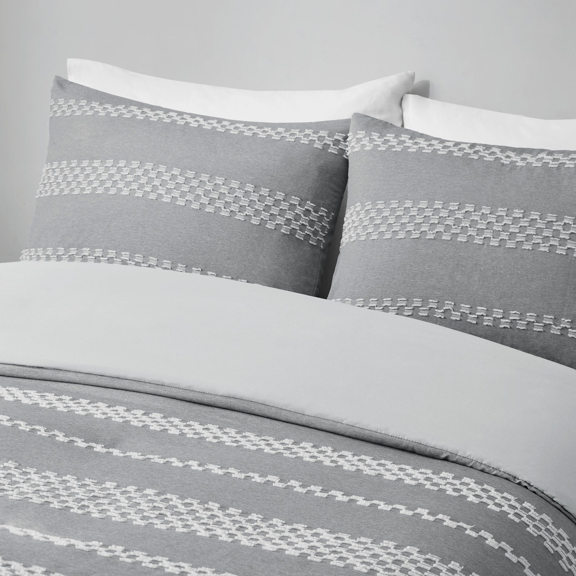 3 Piece Clipped Jacquard Duvet Cover Set Queen Gray Polyester