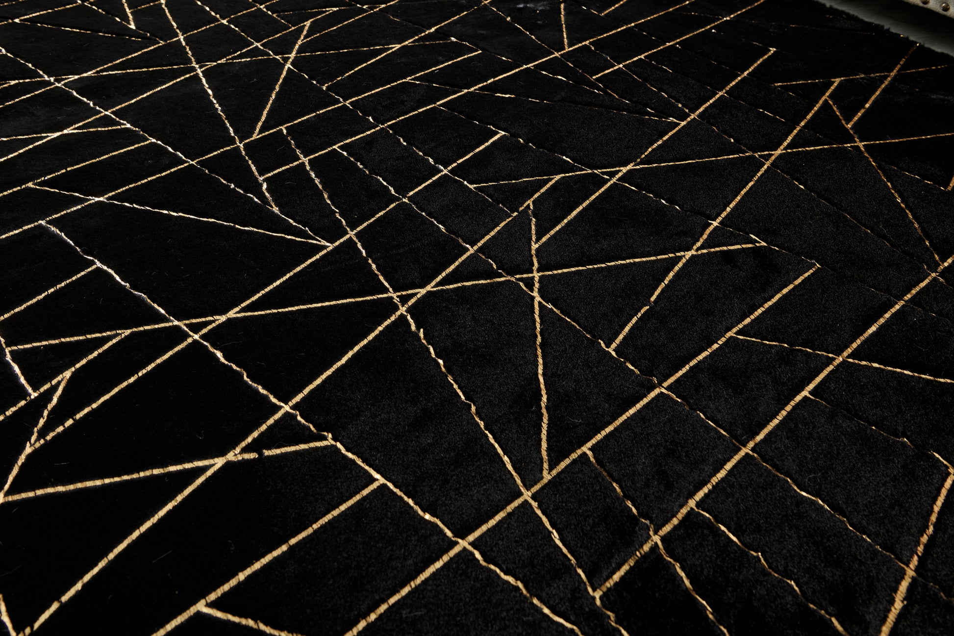 Luxury Machine Washable Black Geometric Abstract Gold Gilded Chinchilla Faux Fur Area Rug Black Gold Polyester