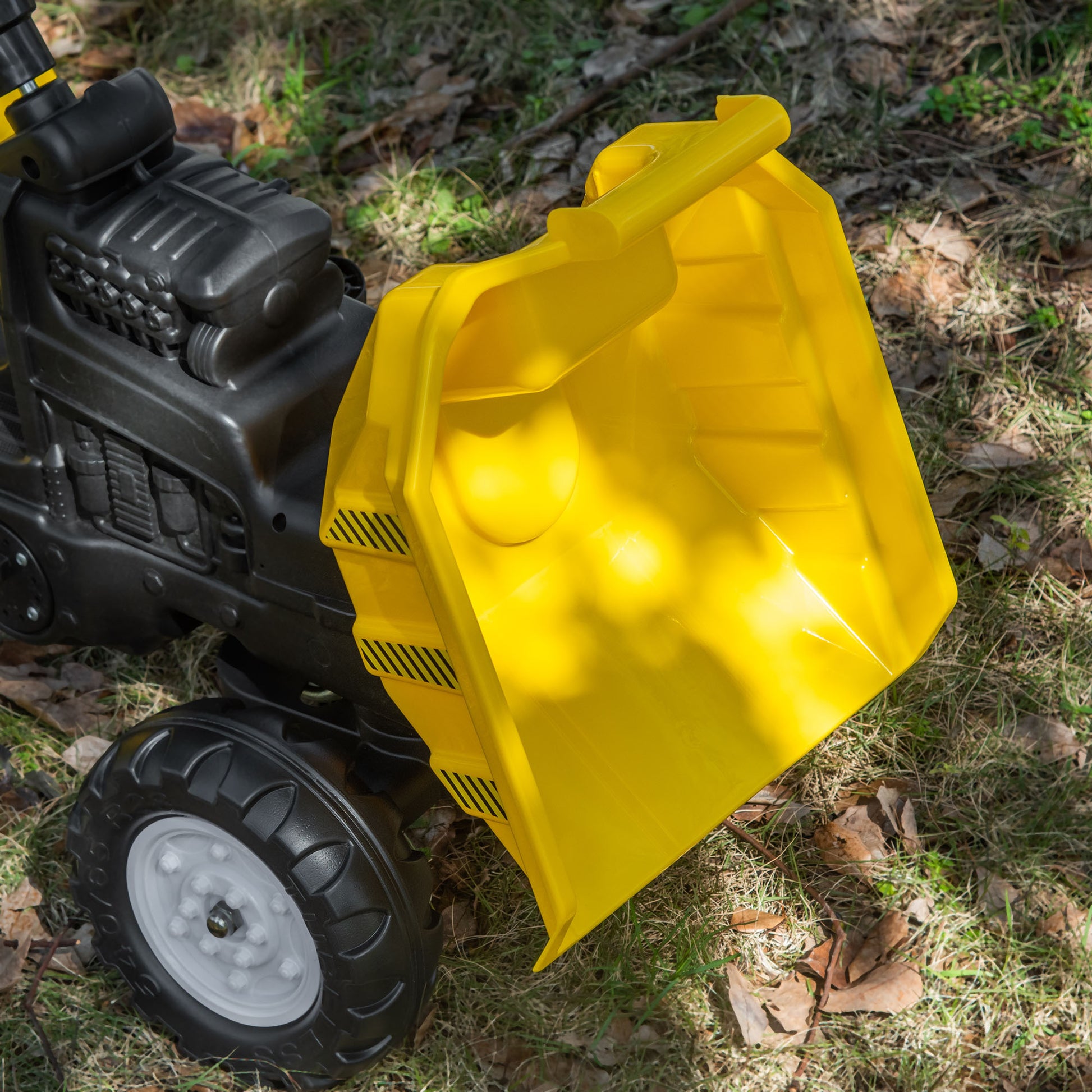 Aosom Ride On Excavator With Manual Control Bucket, No Power Ride On Tractor Pedal Car Pretend Play With Forward Backward, For Aged 3 6 Years Old, Yellow Yellow Iron Plastic