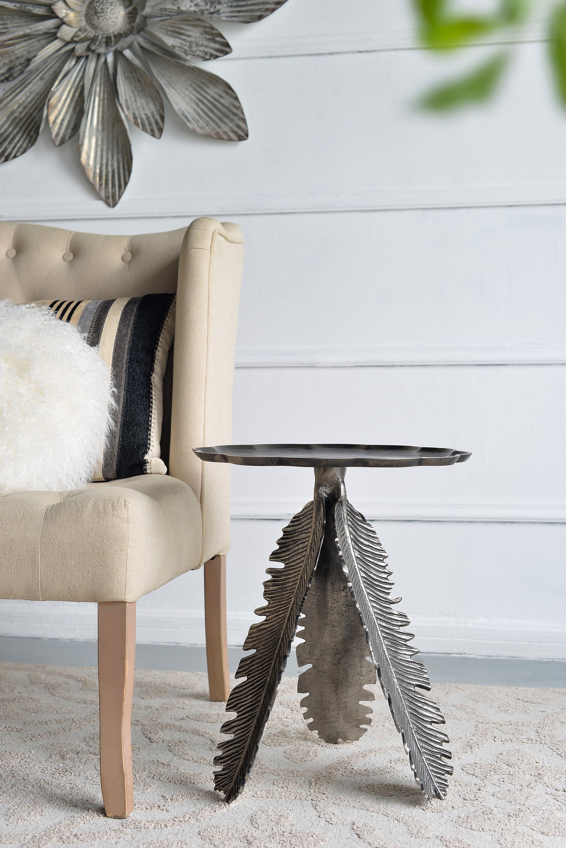 16.9X16.9X19.7 Leaf Side Table Silver Aluminium