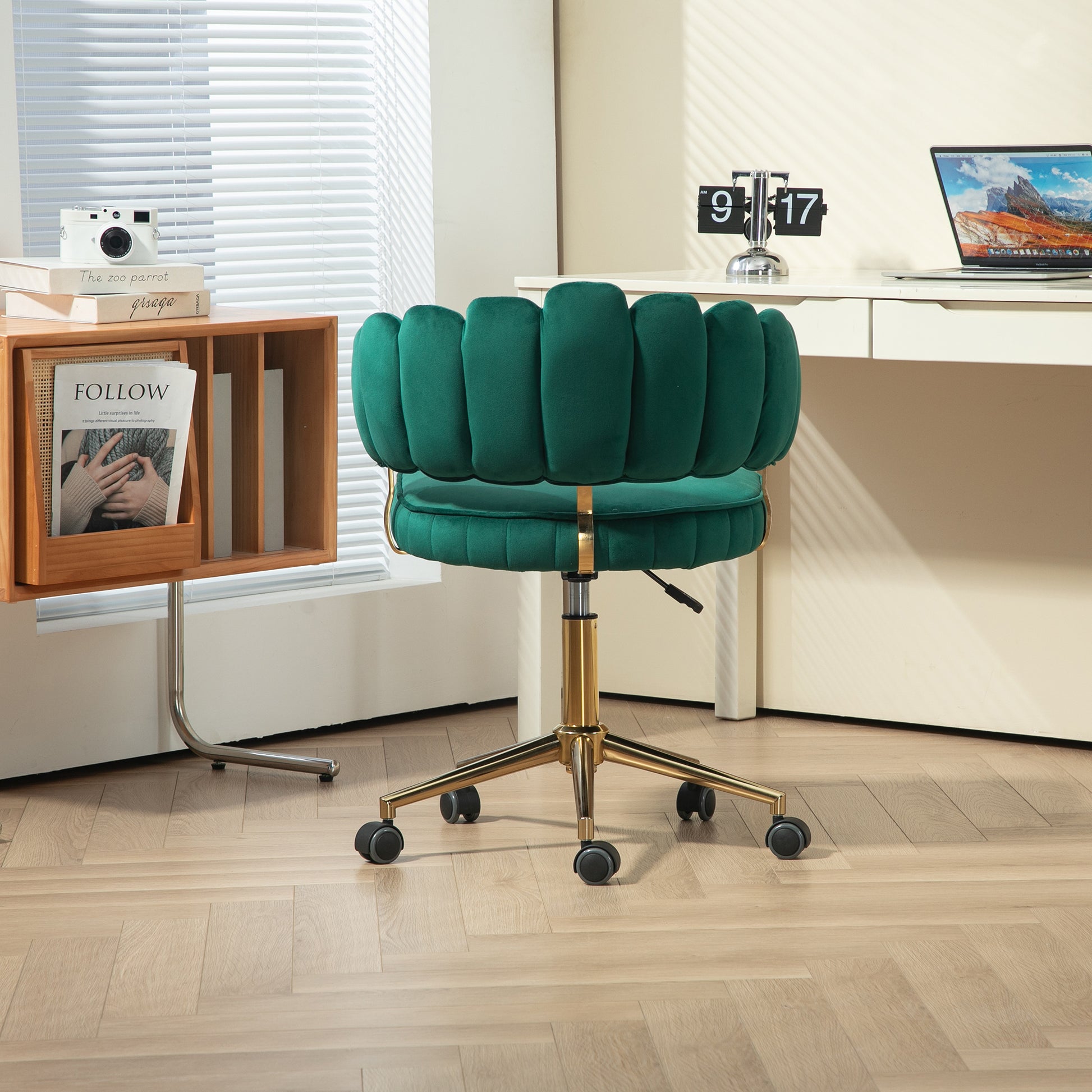 Coolmore Velvet Home Office Desk Chair, Modern Cute Computer Chair, Wheels Swivel Height Adjustable Swivel Task Chair For Home Office Emerald Velvet Emerald Primary Living Space Foam Velvet