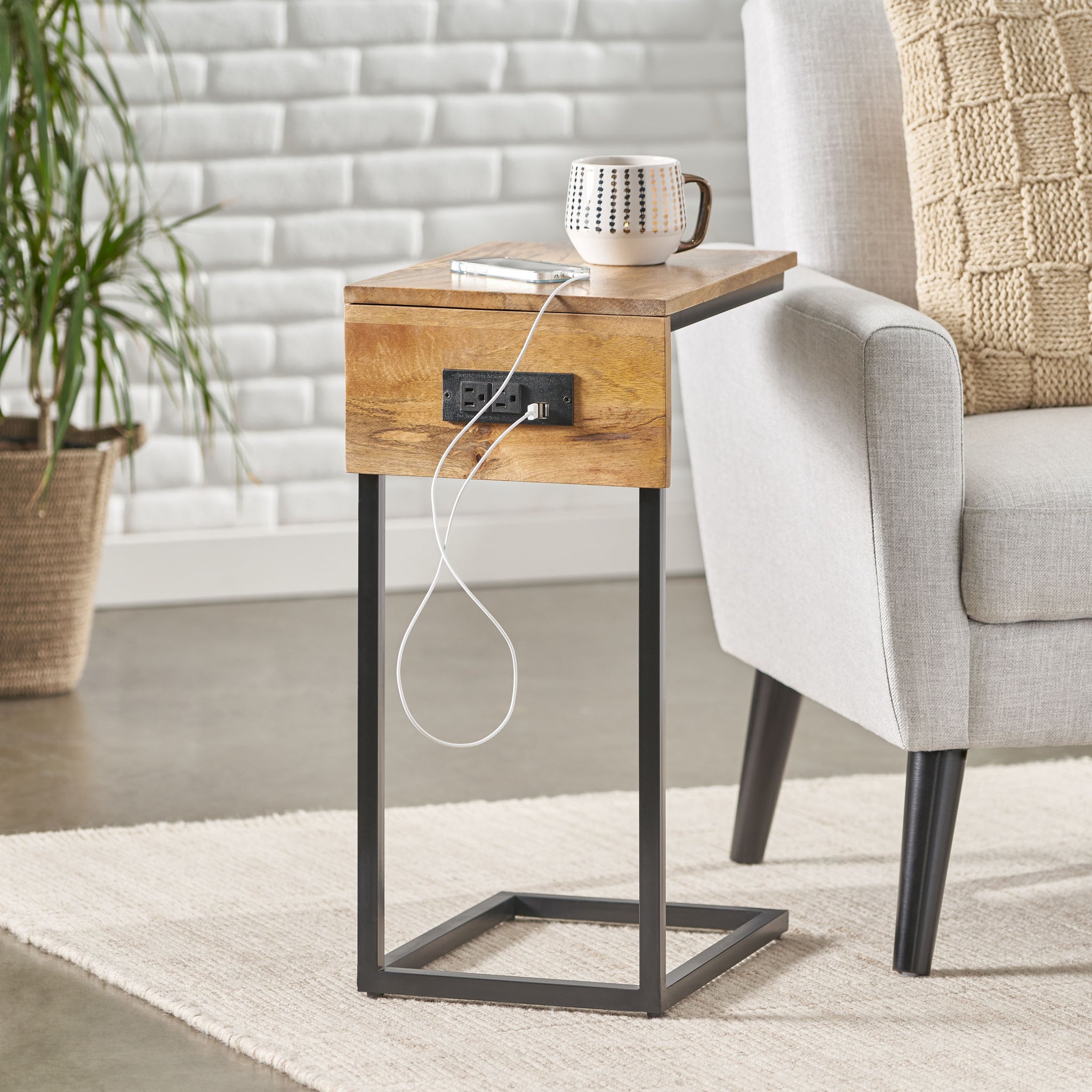 C Table Natural Black Wood Metal