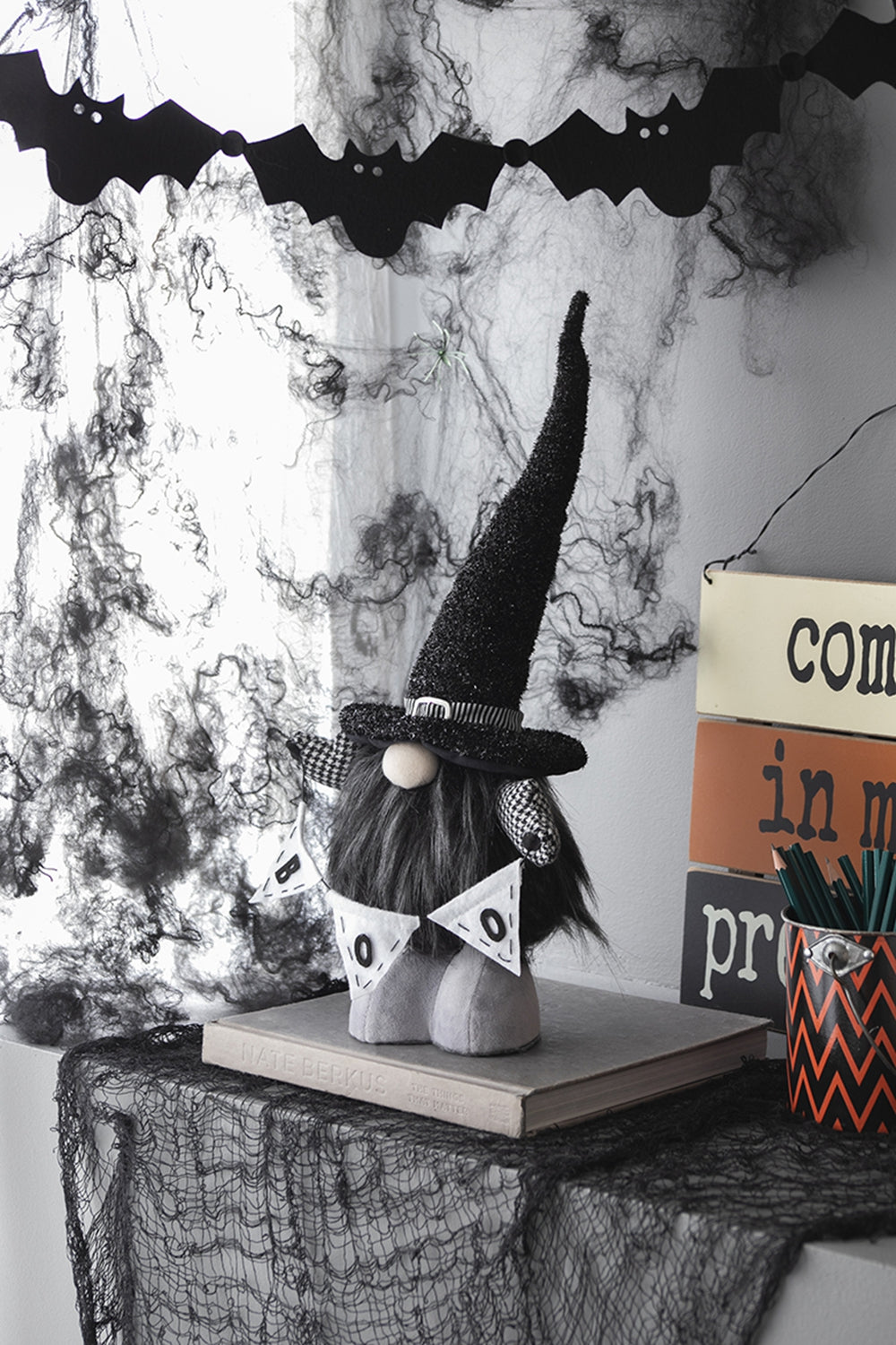 6X4X20" Fabric Black Gnome With 'Boo' Banner, For Halloween Decor Black White Polyester