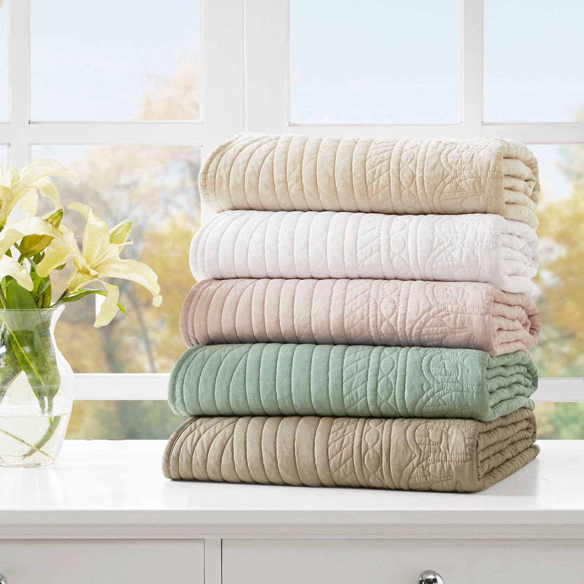 Oversized Quilted Throw With Soped Edges White 60X72" White Cotton