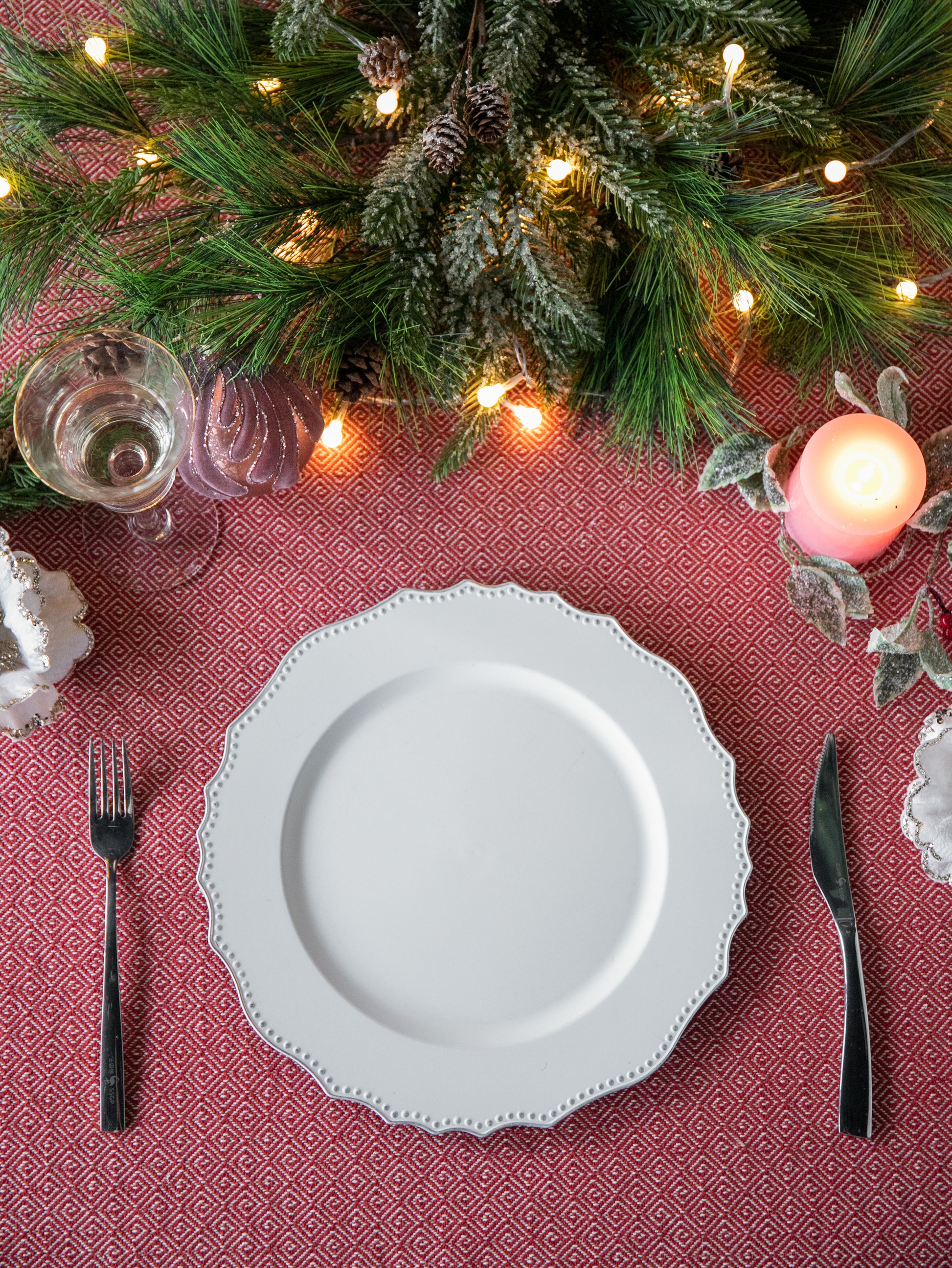 8 Pack Plastic Charger Plate, D13" White Polypropylene