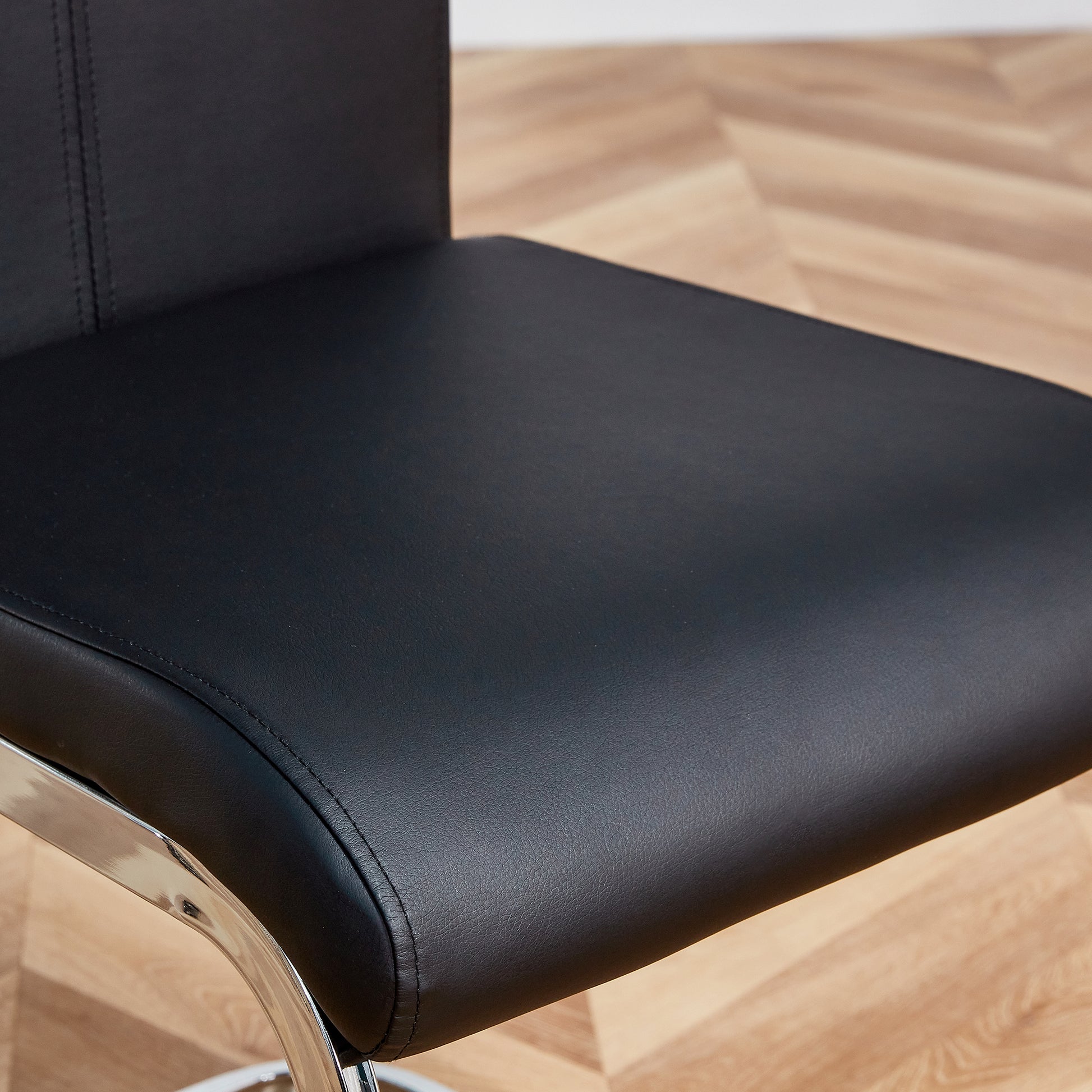 Table And Chair Set.A Rustic Industrial Rectangular Mdf Black Dining Table With Mdf Desktop And Electroplated Silver Metal Legs.Paried With 6 Chairs With Pu Cushion And Metal Legs. Black,Silver Seats 6 Mdf Metal