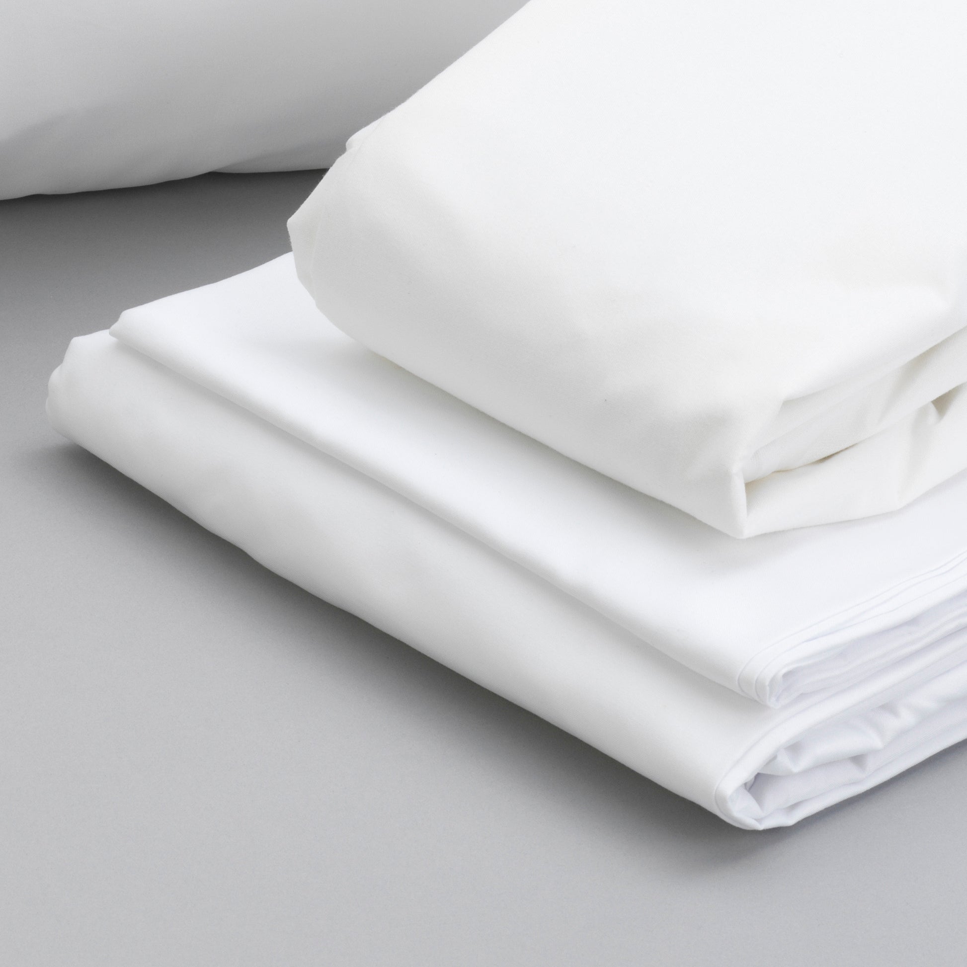 Essentials Bedding Bundle Full: Pillows, Sheet Set, Mattress Protector Full White Cotton