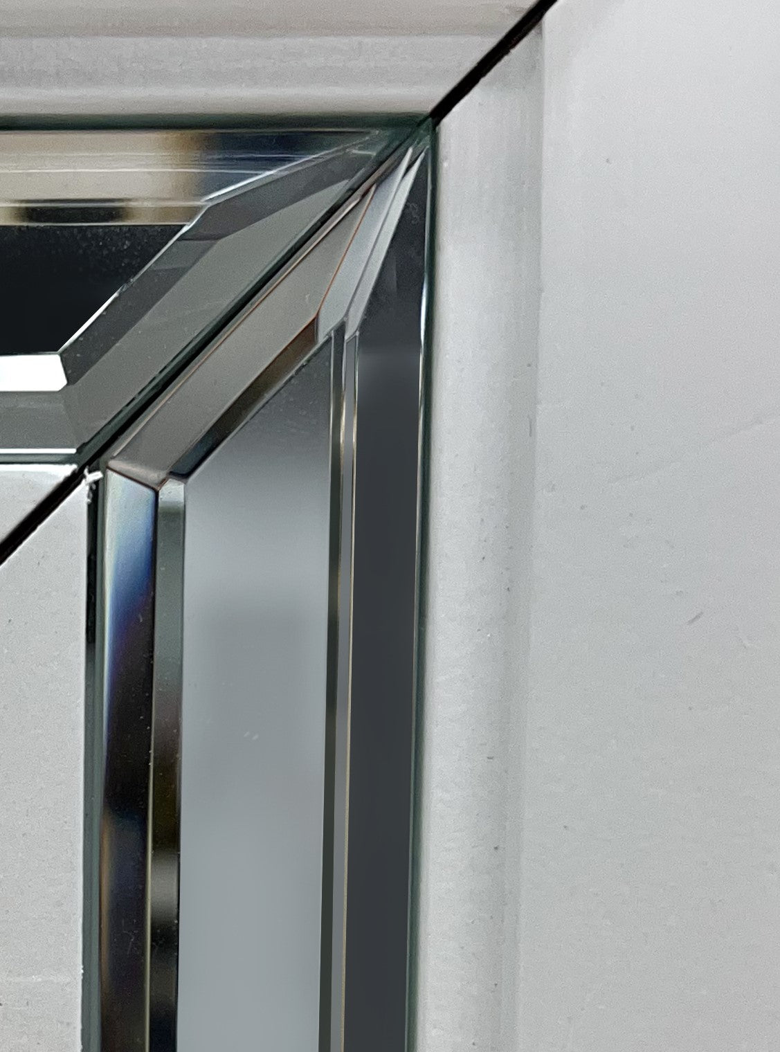 Tarian Pearl White Finish Nightstand White Acrylic,Synthetic Wood