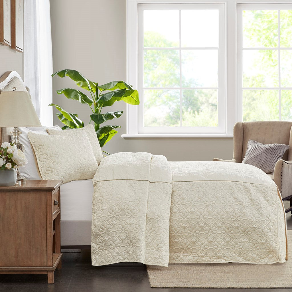 3 Piece Split Corner Pleated Quilted Bedspread Cream Queen Cream Polyester