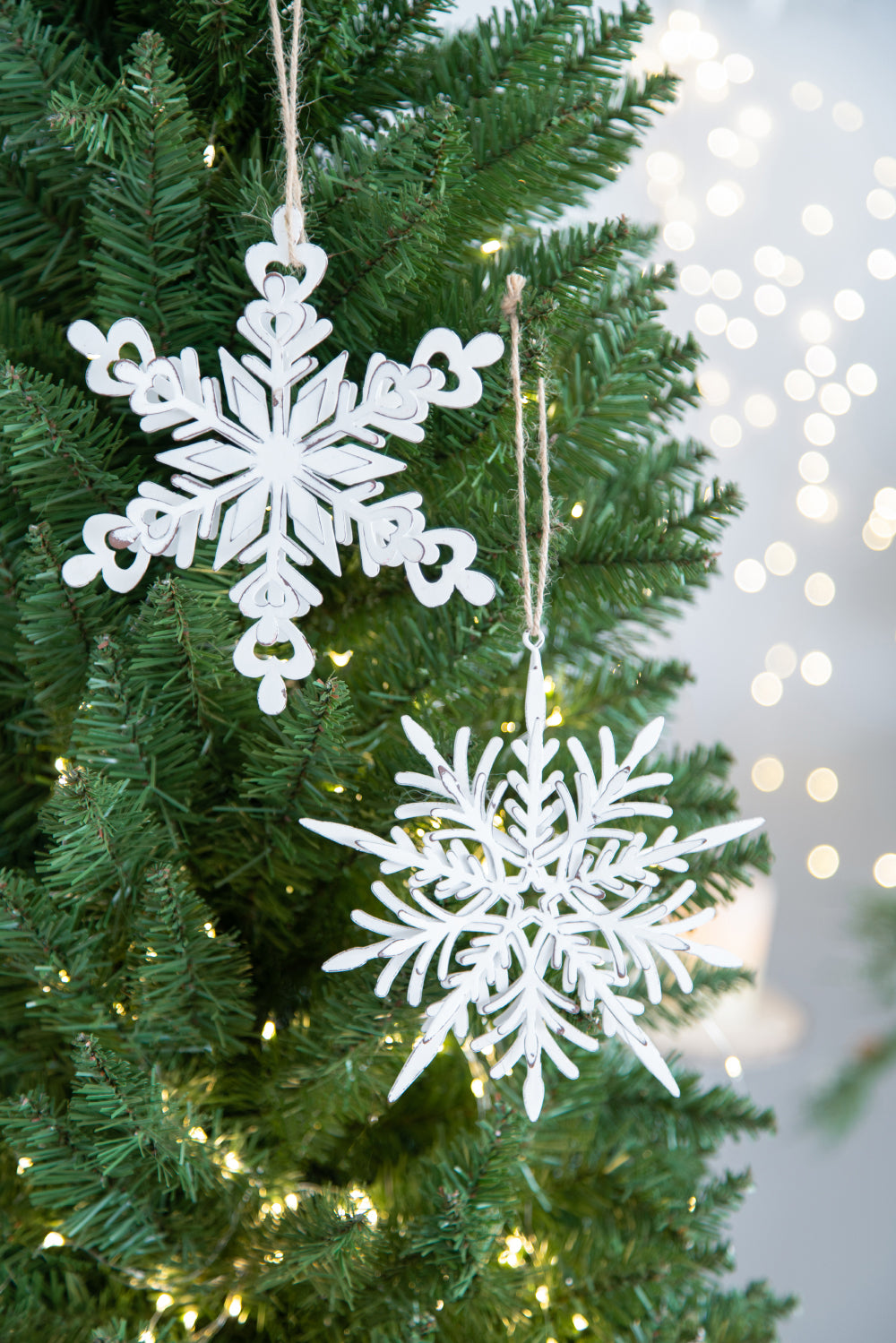 Set Of 6 Iron Snowflake Hanger, Decorative Hanging Ball Christmas Tree Ornaments For Holiday Party Decorations White Iron