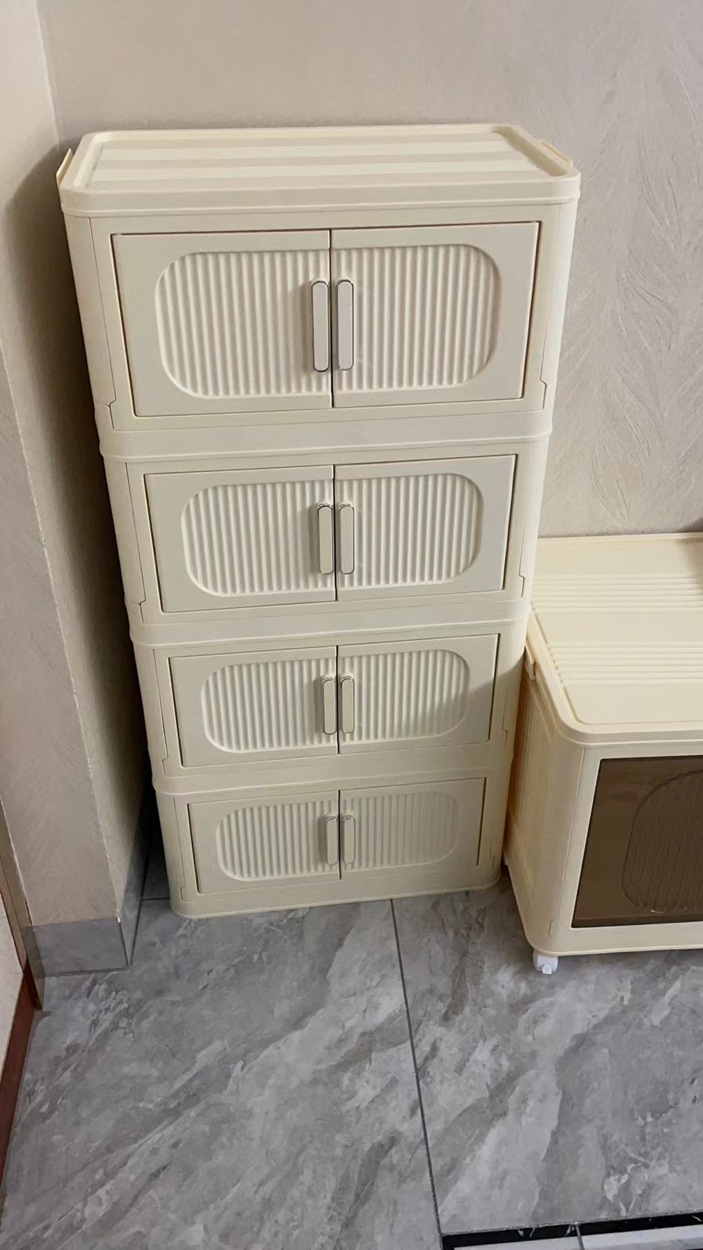 Cream White,19.69" Side Wide Folding Storage Cabinet ,4 Tiers,19.69" 11.81" 40.55",Collapsible Storage Bins With Magnetic Door, Plastic Storage Cabinet With Wheels Cream White Plastic