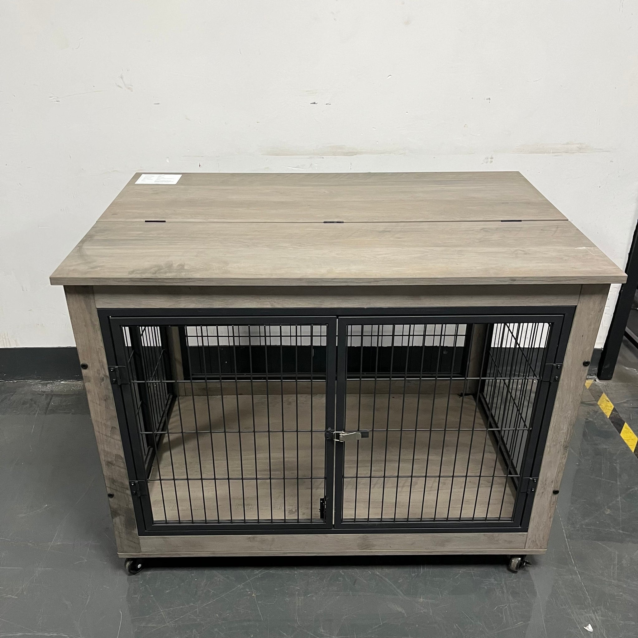 Furniture Style Dog Crate Side Table On Wheels With Double Doors And Lift Top.Grey,38.58''W X 25.5''D X 27.36''H. Grey Particle Board