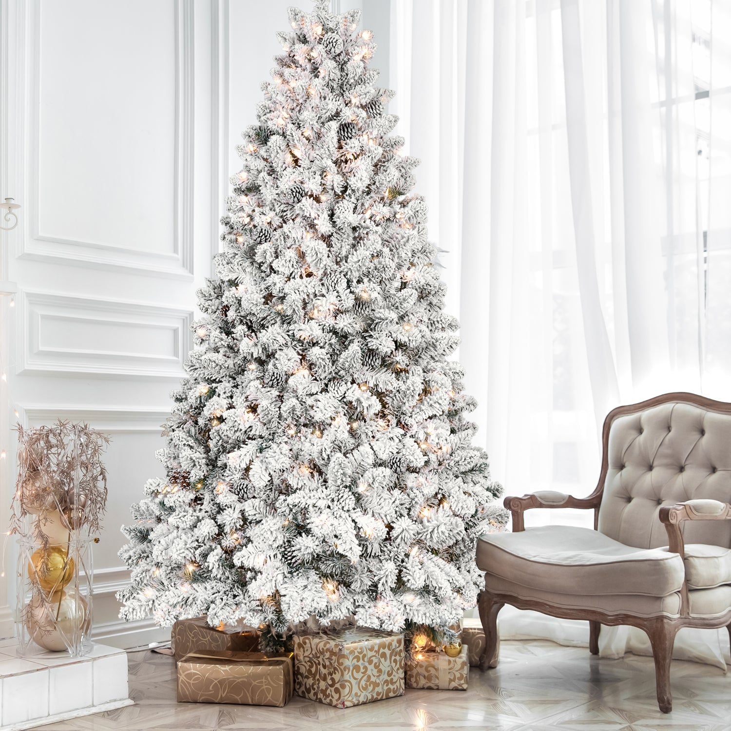 7Ft Snow Flocked Artificial Christmas Tree With Pine Cones, Prelit Xmas Trees, Hinged Easy Assembly & Reinforced Metal Base Ideal For Indoor & Outdoor Festive Decorations White Polyvinyl Chloride