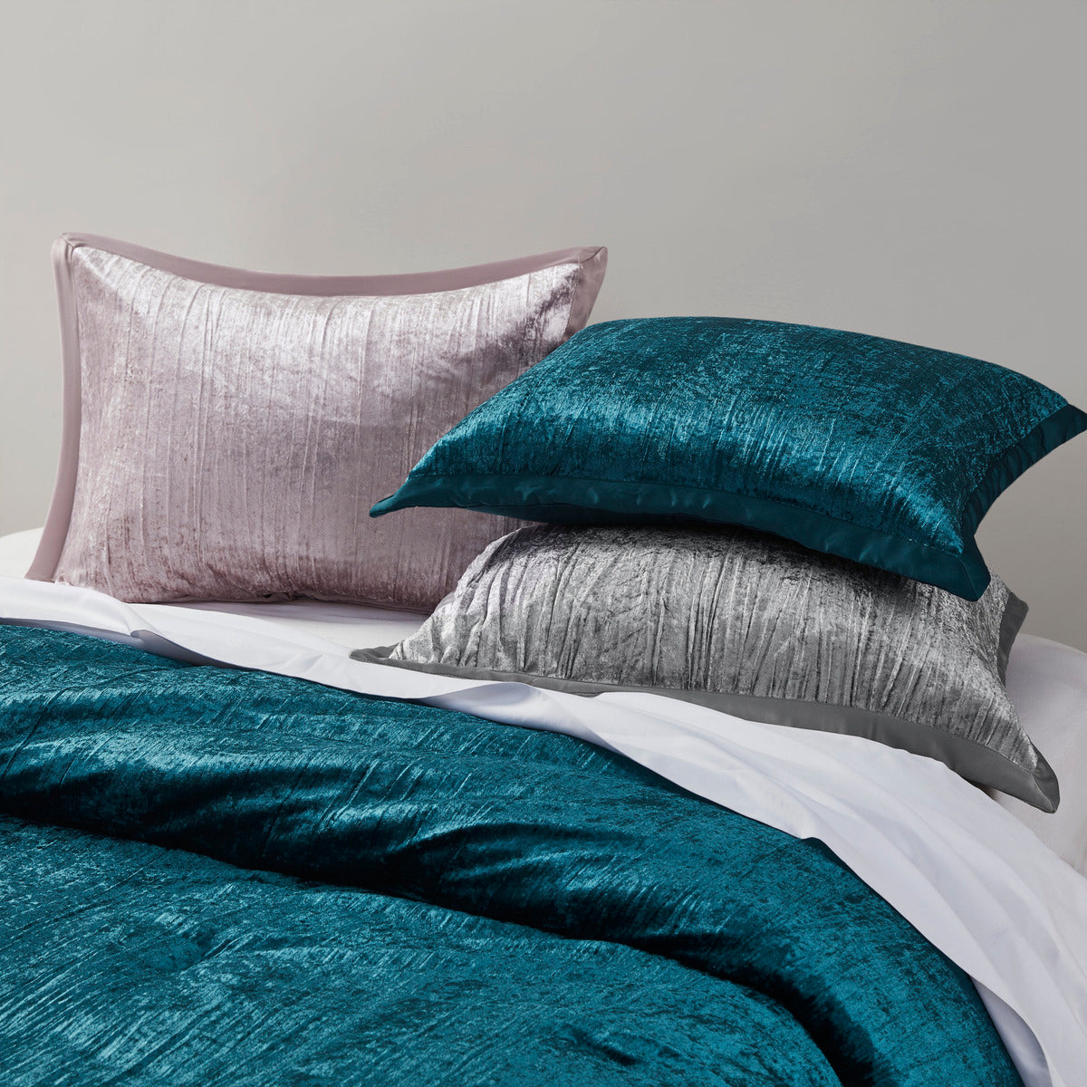 5 Piece Crinkle Velvet Comforter Set Silver Full Queen Full Silver Polyester