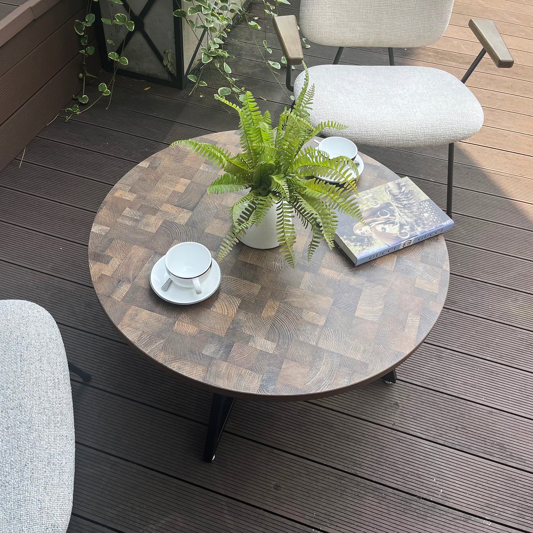 Round Coffee Table Wood Grain And Black Metal Brown Brown Dining Room Mdf Mdf Iron