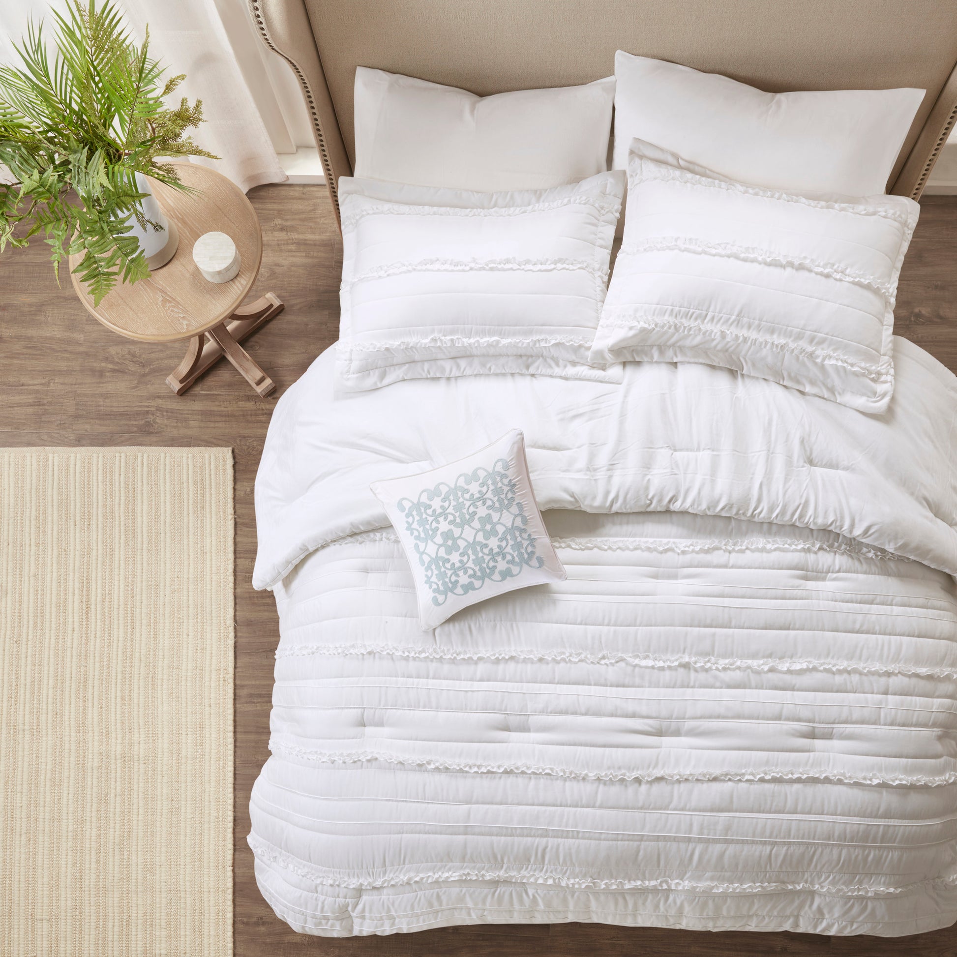 5 Piece Microfiber Ruffled Comforter Set White King King White Polyester
