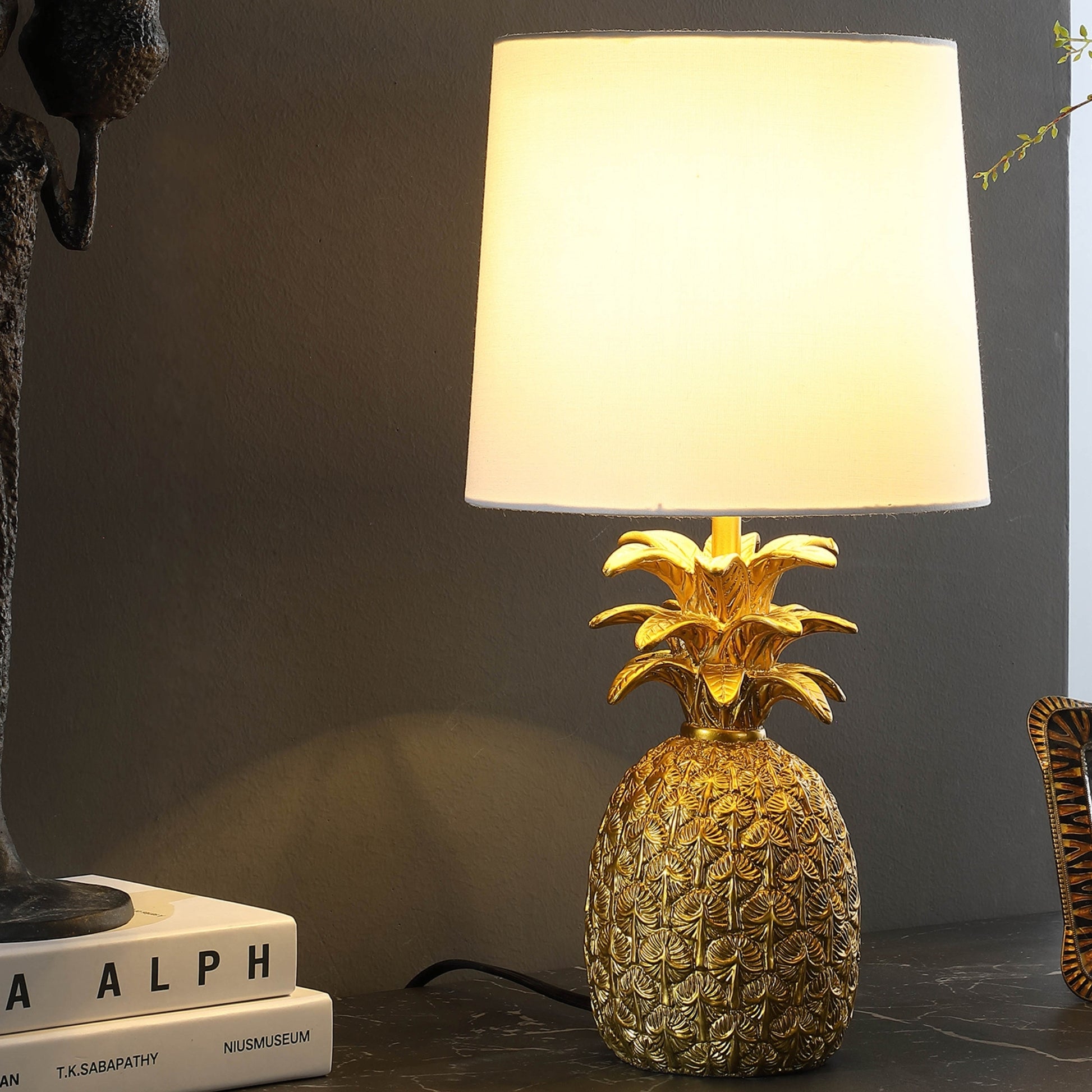 17" In Golden Brass Tropical Heahea Pineapple Table Lamp Gold Polyresin