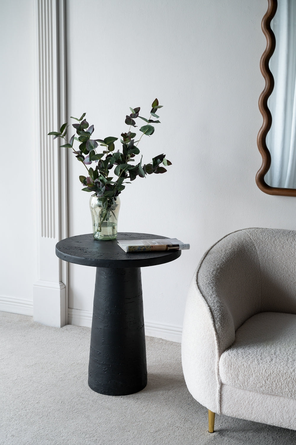 22X22X25.5" Black Round Side Table With Pedestal Base Black Magnesium Oxide