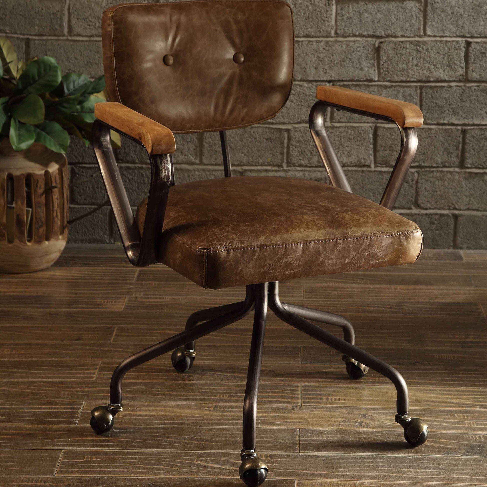 Vintage Whiskey Swivel Office Chair With Trim Solid Brown Office Foam Rectangular Vintage Office Chairs Tufted Back Swivel Leather