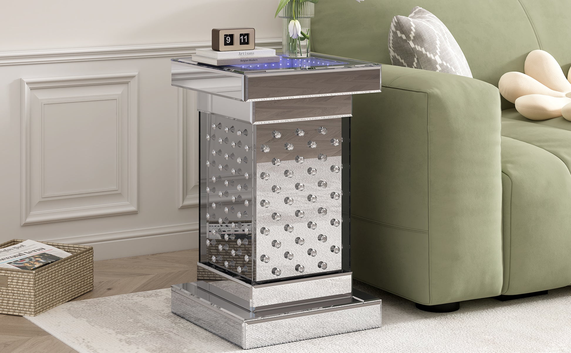 11.8'' Silver Square Mirrored End Table With Led Lights, Modern Side Table With Crystal Inlay For Living Room, No Assembly Required Silver Mirrored Finish Luxury,Modern Square Mdf Glass