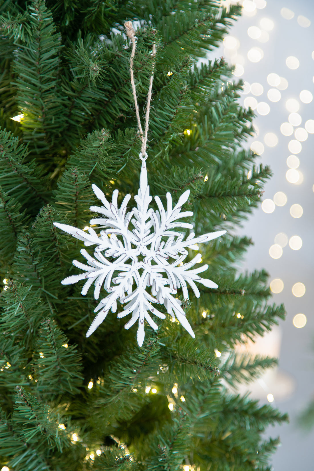 6.1X1.8X6.3" Iron Snowflake Hanger, Decorative Hanging Ball Christmas Tree Ornaments For Holiday Party Decorations, Set Of 6 White Iron