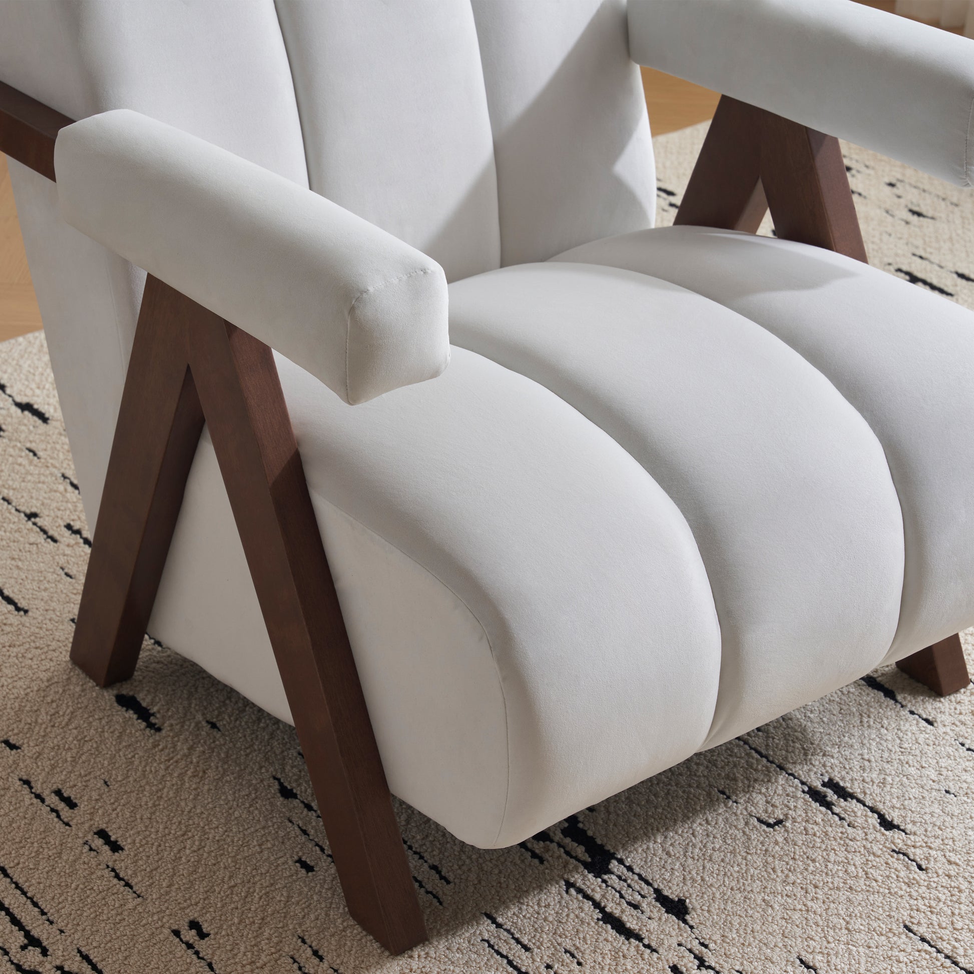 Mid Century Modern Accent Chair With Solid Wood Frame, Upholstered Living Room Chairs With Thick Cushion, Comfy Tufted Arm Chair For Bedroom, Living Room, Velvet, Ivory Ivory White Velvet