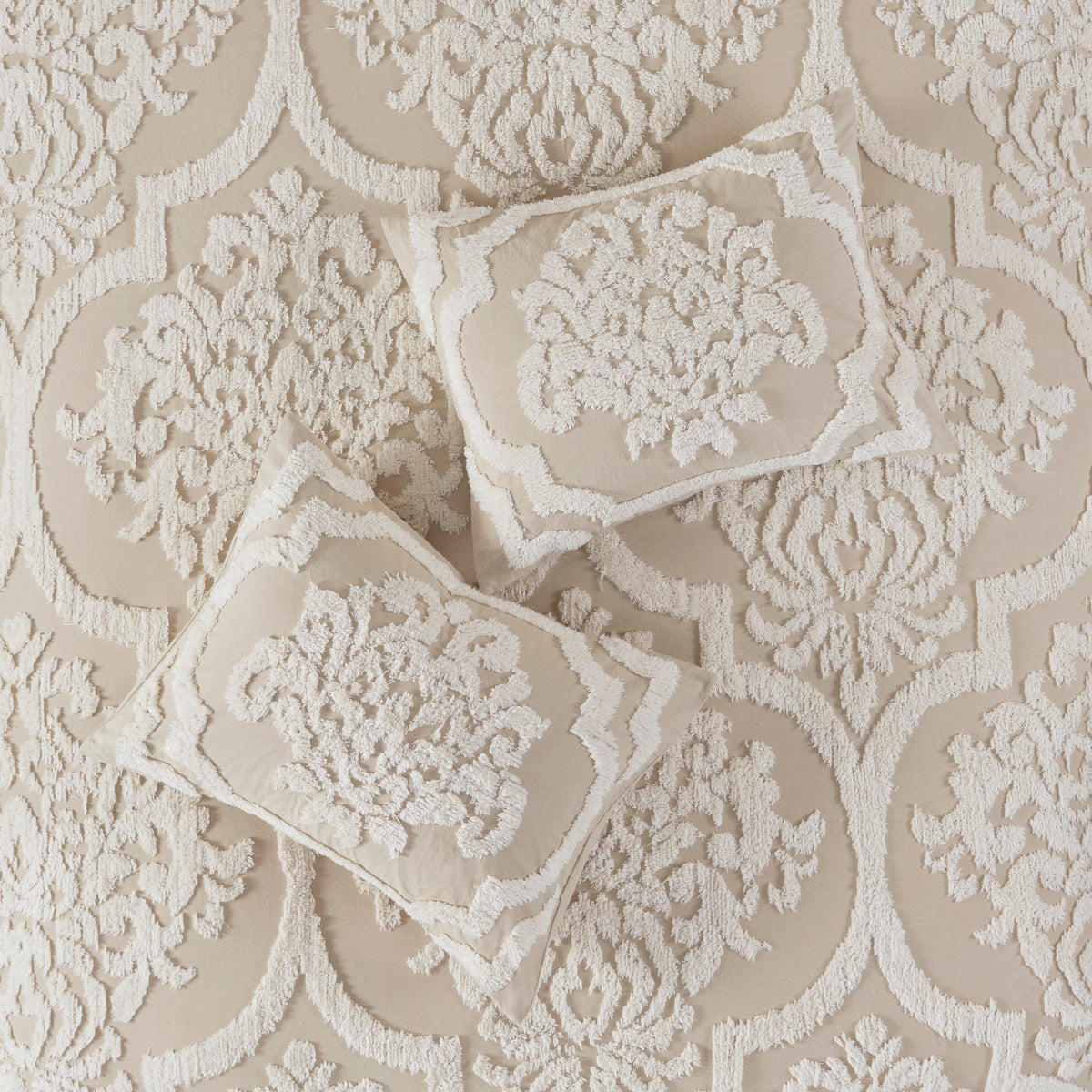 3 Piece Tufted Cotton Chenille Da Comforter Set Taupe King Cal King King Taupe Polyester