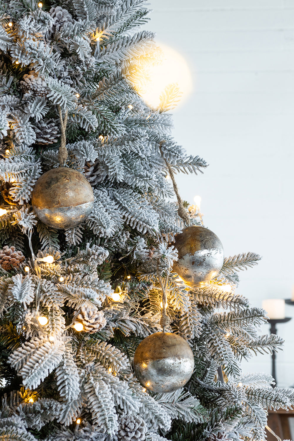 D4" Christmas Ball Ornaments, Wood Decorative Hanging Ball Christmas Tree Ornaments For Holiday Party Decorations, Set Of 4 Brown Wood