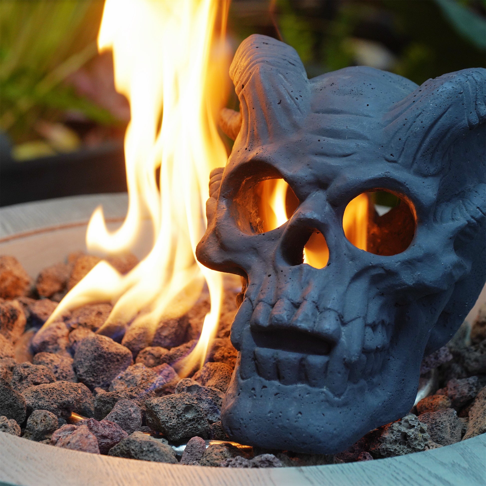 Refractory Materials Fireproof Imitated Human Fire Pit Skulls Gas Log For Ng, Lp Wood Fireplace, Firepit, Campfire, Halloween Decor, Bbq Black American Design,American Traditional Magnesium Oxide