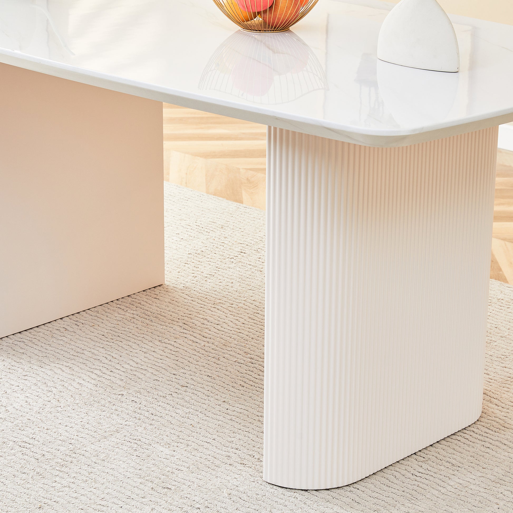 Cream Style Mdf White Dining Table.It Is A Furniture With A Warm And Soft Appearance, Suitable For Creating A Comfortable And Friendly Dining Environment, Suitable For Kitchens, Dining Rooms,Etc. White Mdf