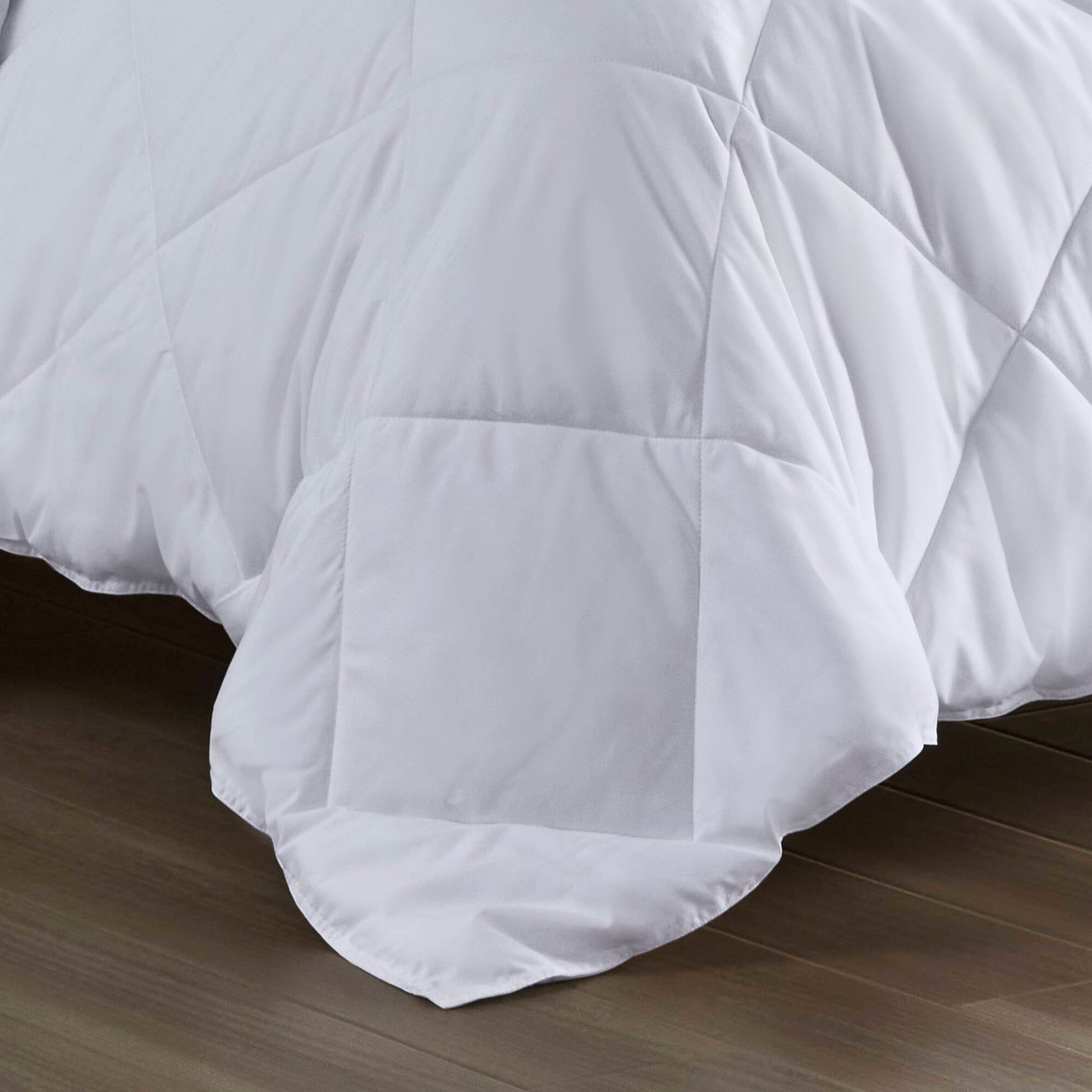 Oversized Down Alternative Comforter White Full Queen White Nylon