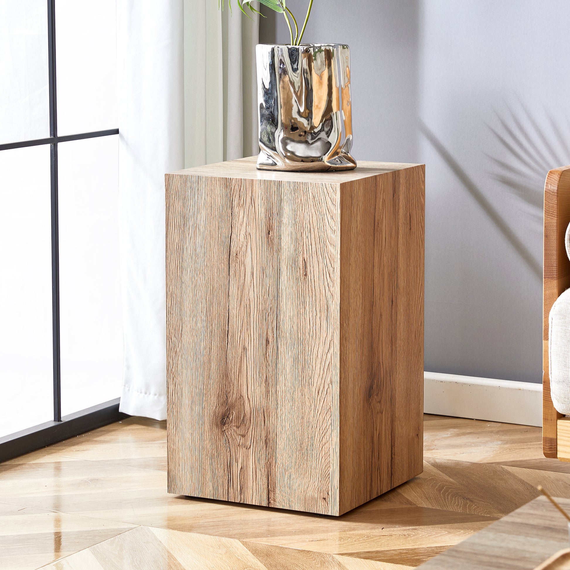 Modern Three Piece Coffee Table.Elevate Your Living Space With This Modern Mdf Coffee Table That Showcases Smooth, Light Wood Color Texture Patterns. Stylish Design. Wood Mdf